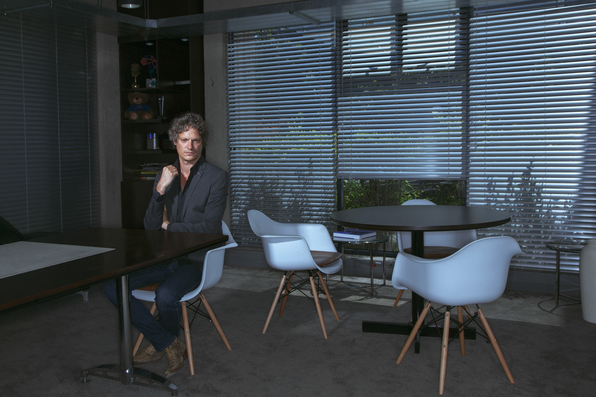 Man Mag - Everet Van De Veer of Comedy Central