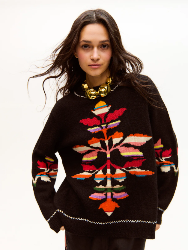 Superfine Alpaca sweater with handmade finishing