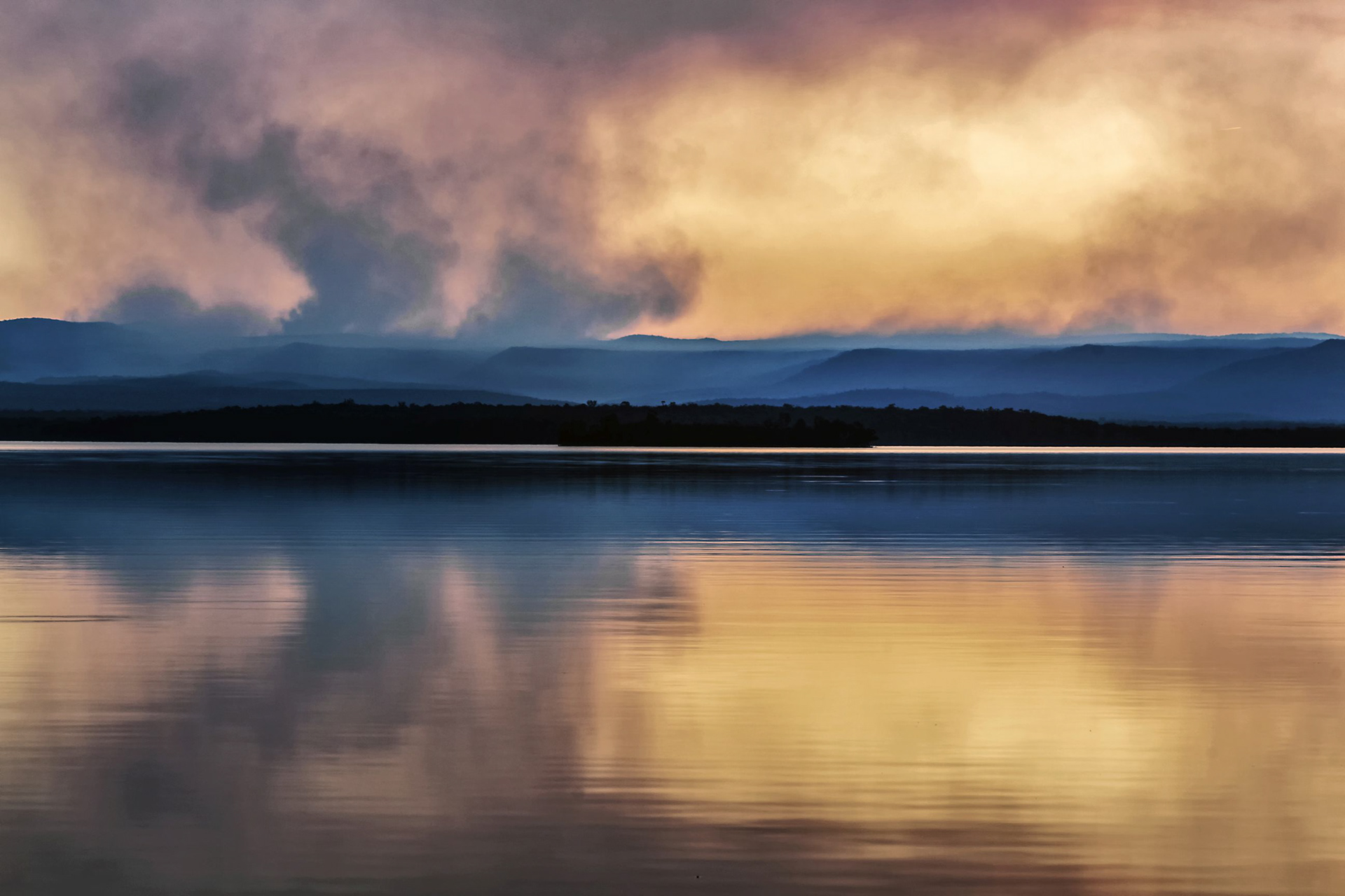 Bushfire sky in Autumn 4
