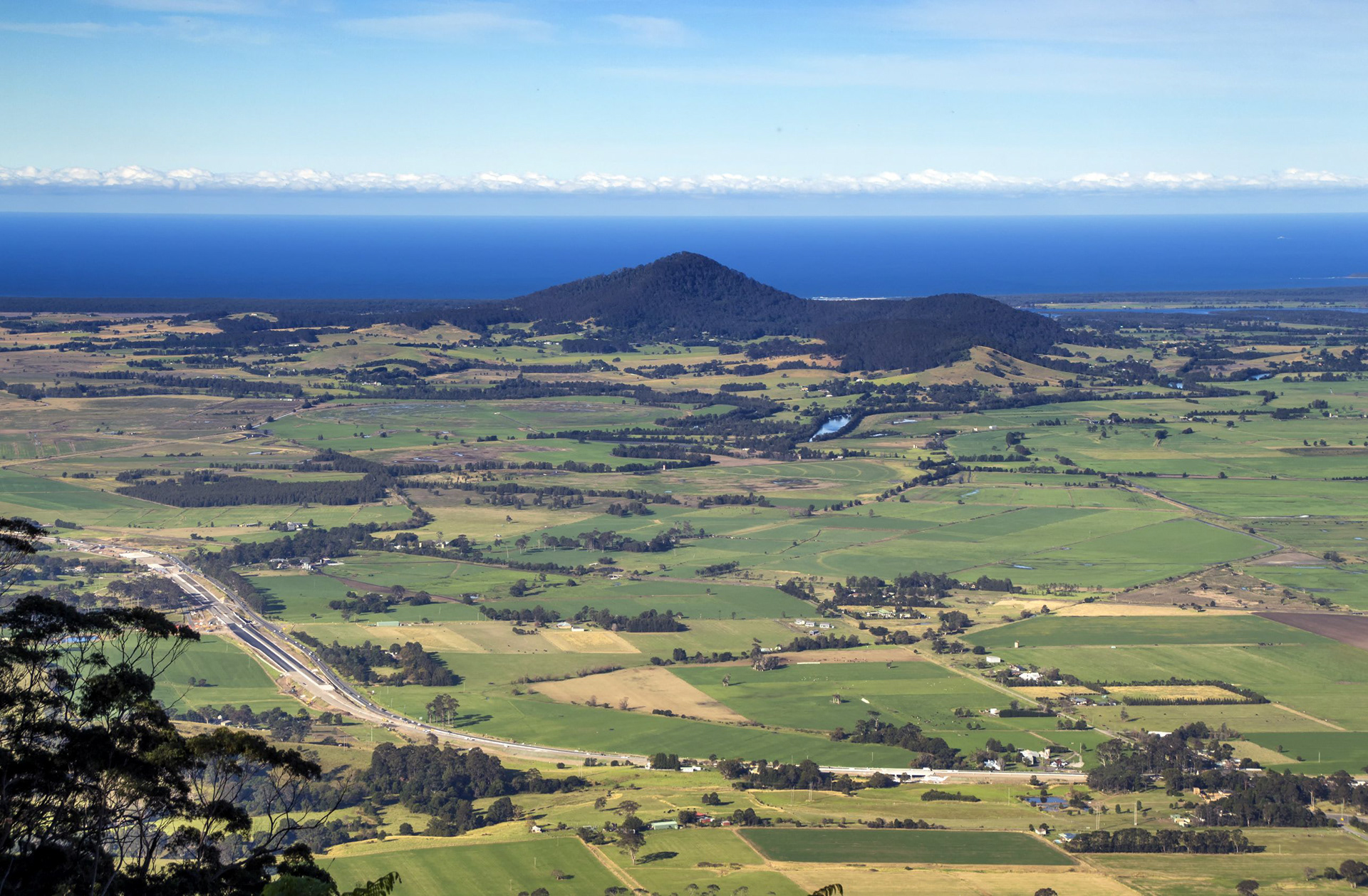 Mount Coolangatta from Camberwarra mountain 