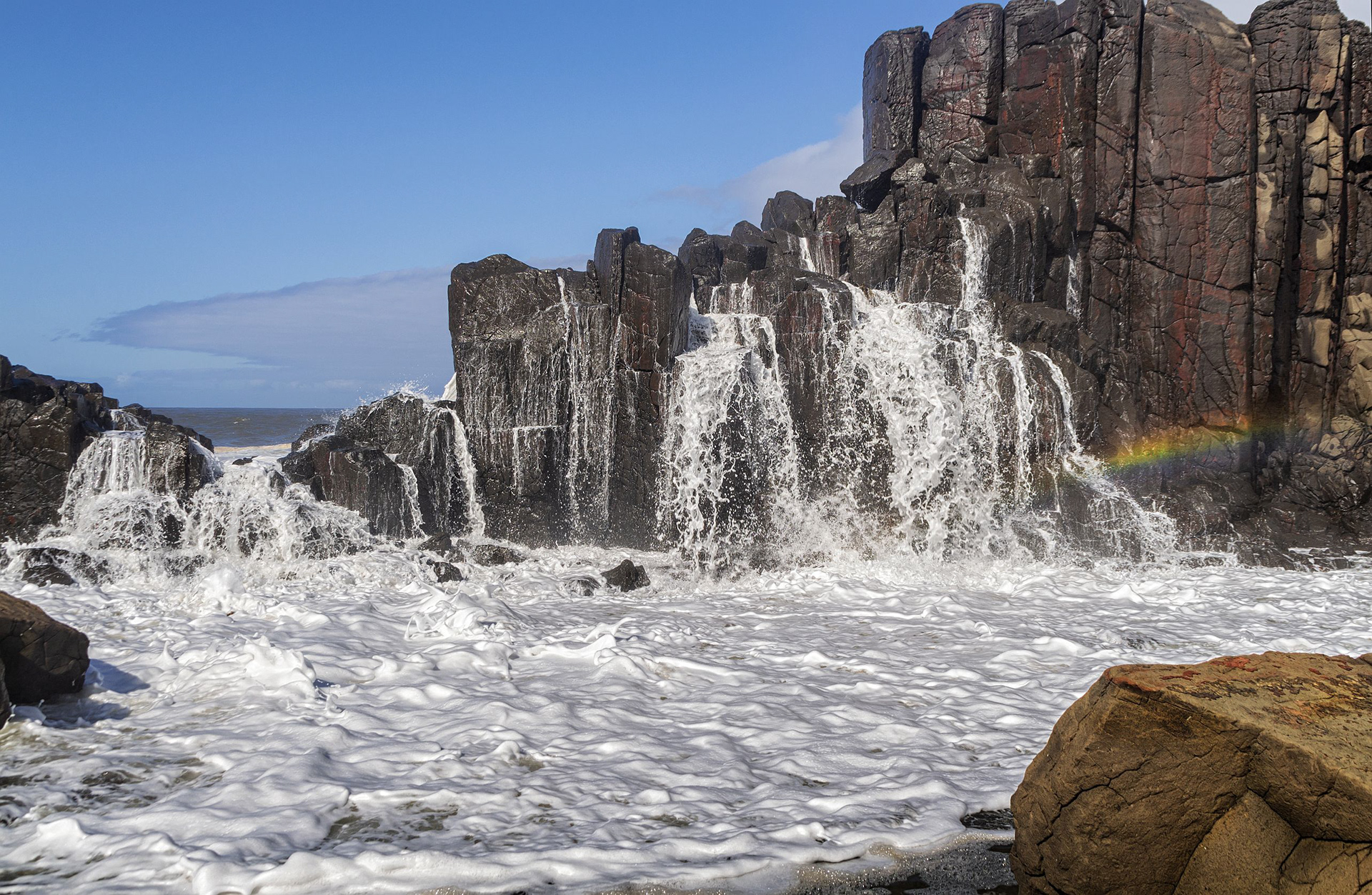 Bombo Quarry Wall