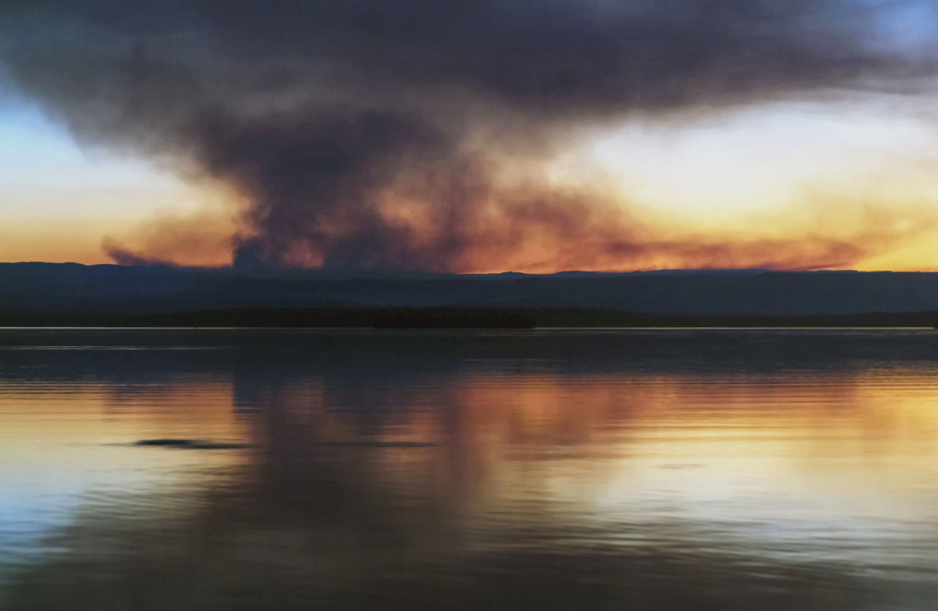 Bushfire sky in Autumn 3