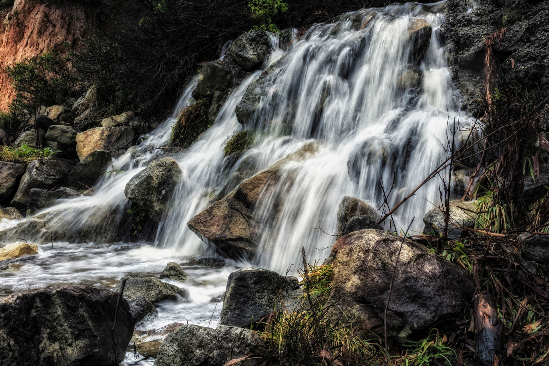 Nelsons Beach Waterfall feb 2018