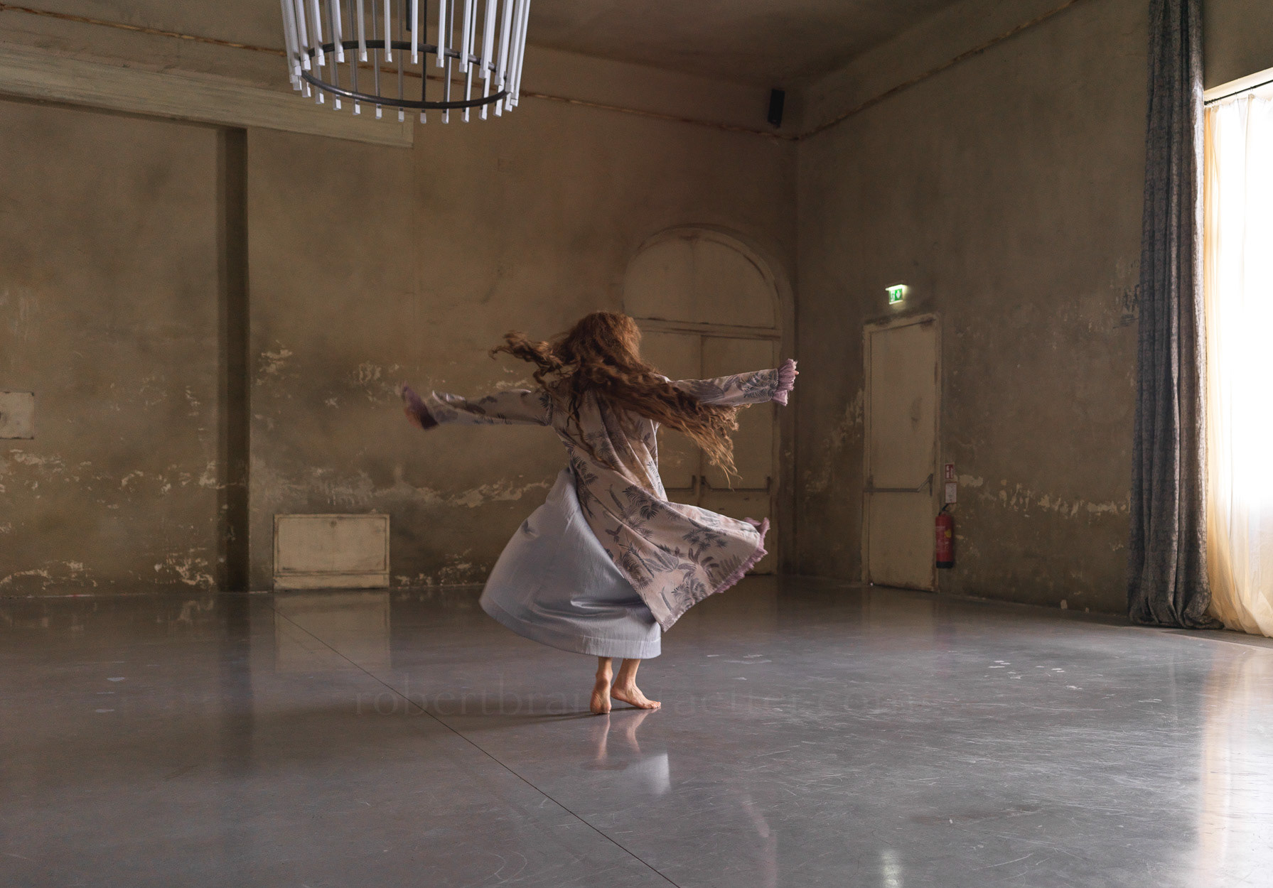 Vicky Krieps | Filmstill Corsage movie by Marie Kreutzer