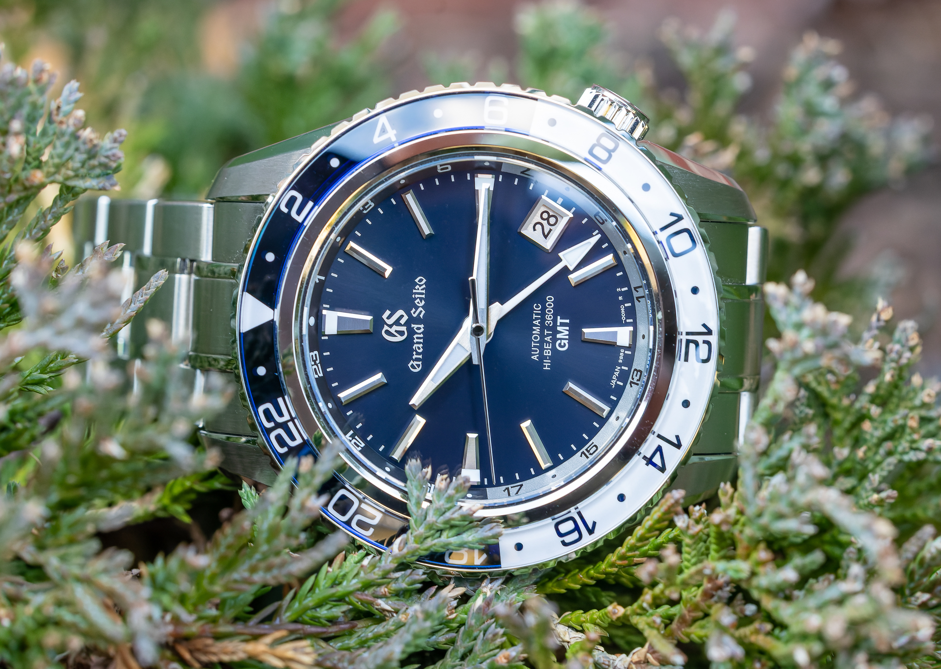 Grand Seiko GMT SBGJ237