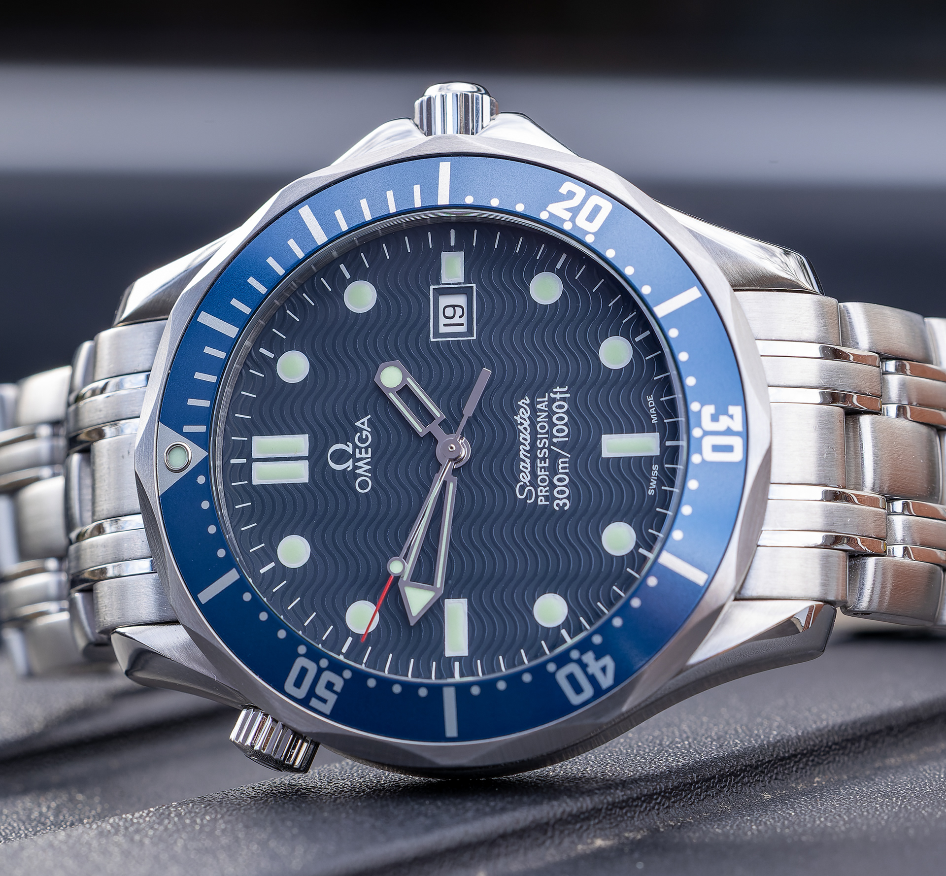 Omega Seamaster Diver 300M 007 GoldenEye