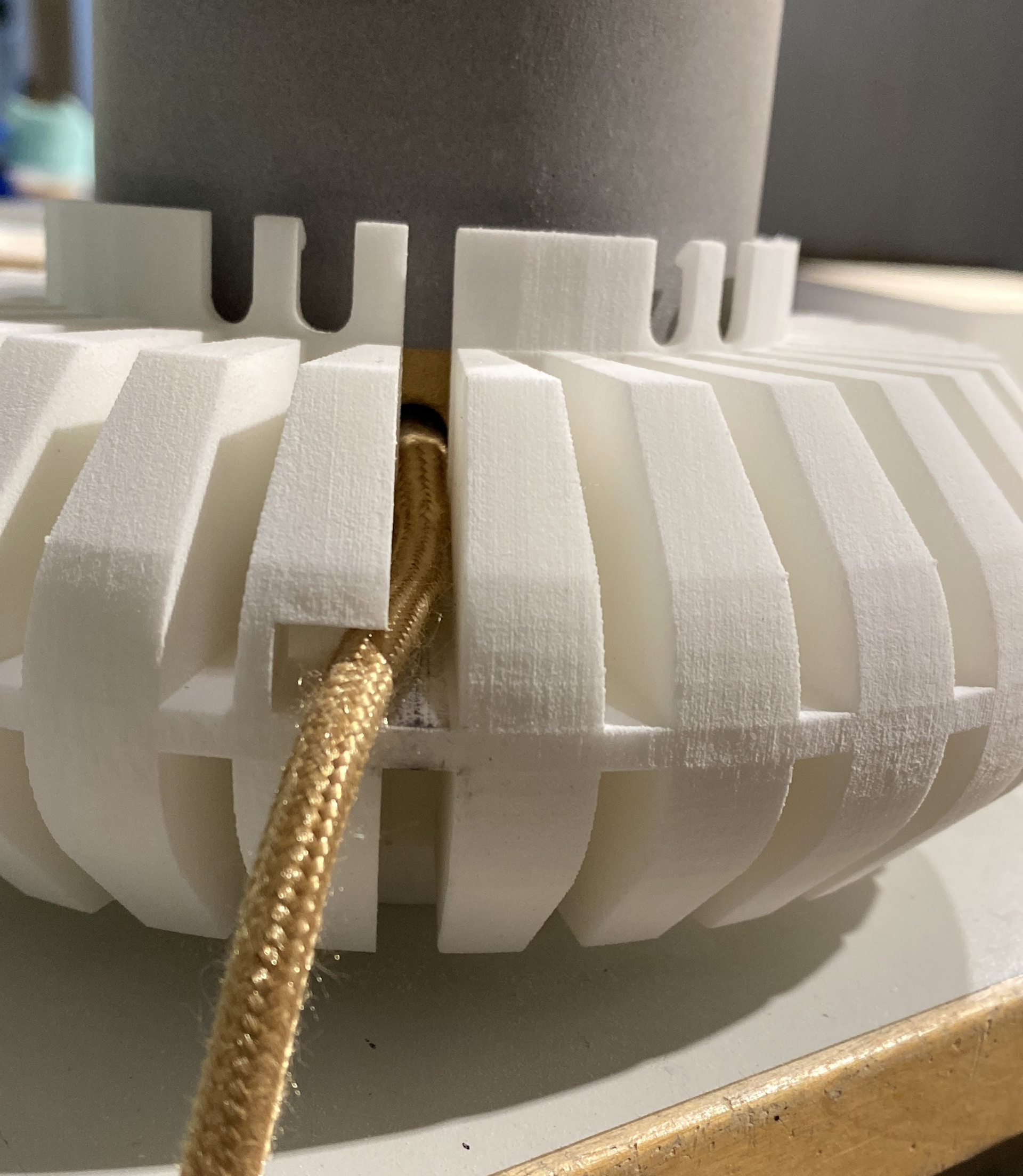 Bottom part with cable solution