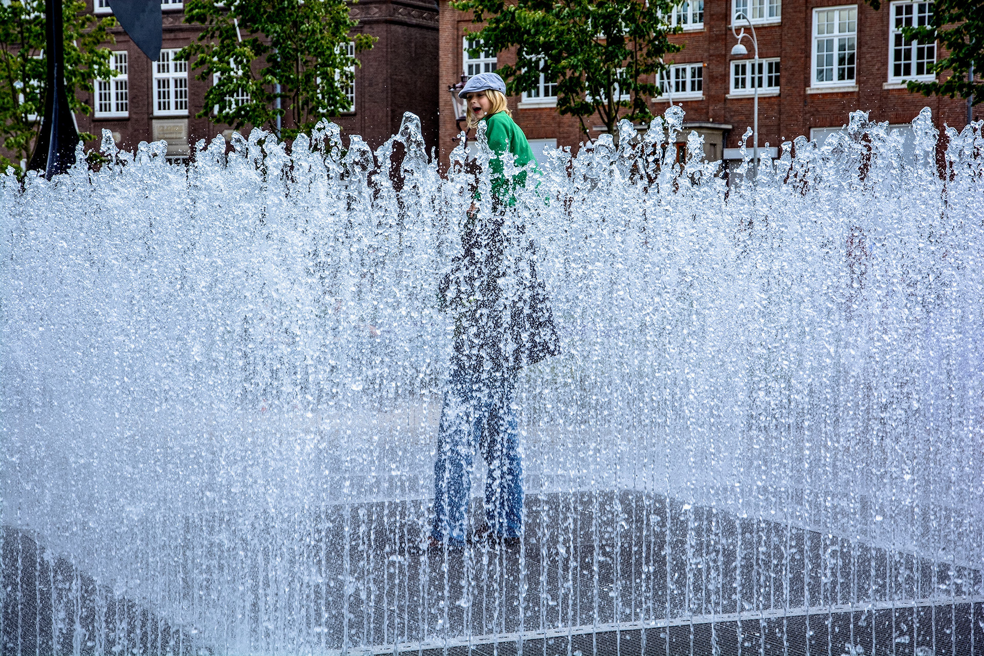 Between the Fountain