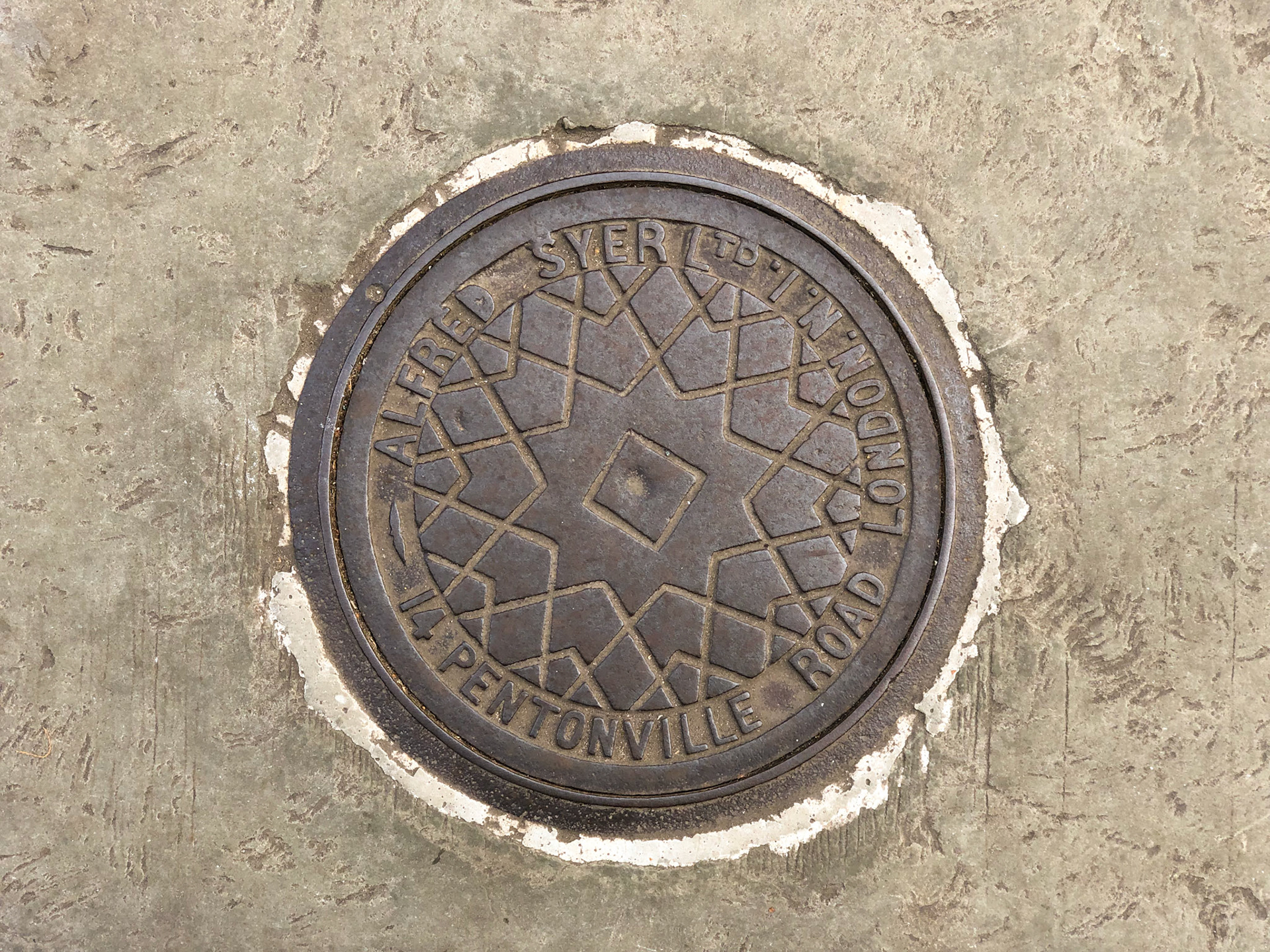 Alfred Syer Ltd, 14 Pentonville Road London N. 1.