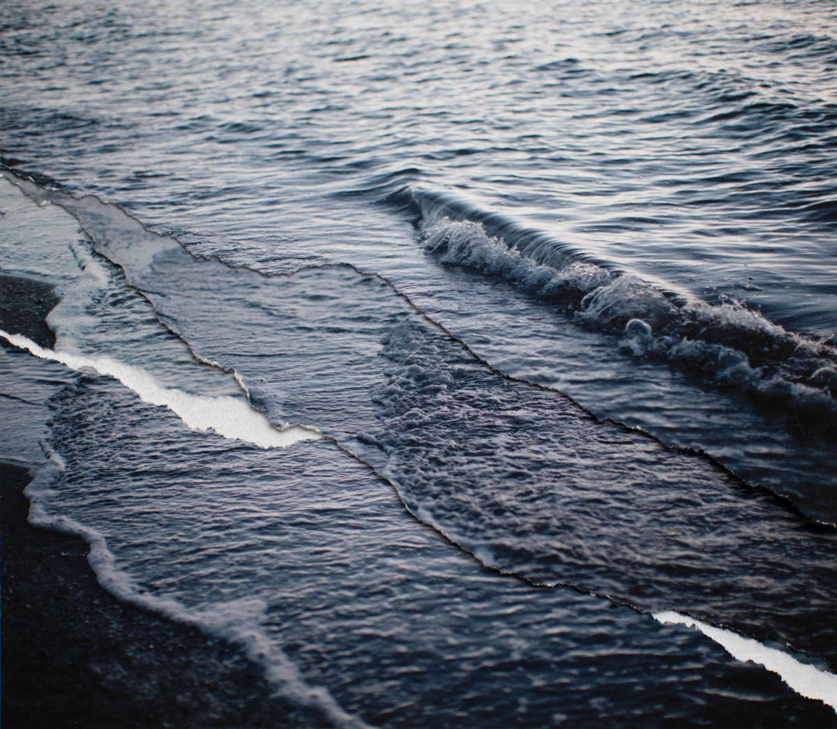 Memoryscapes, Blue Waves, 2025 © Marilia Destot