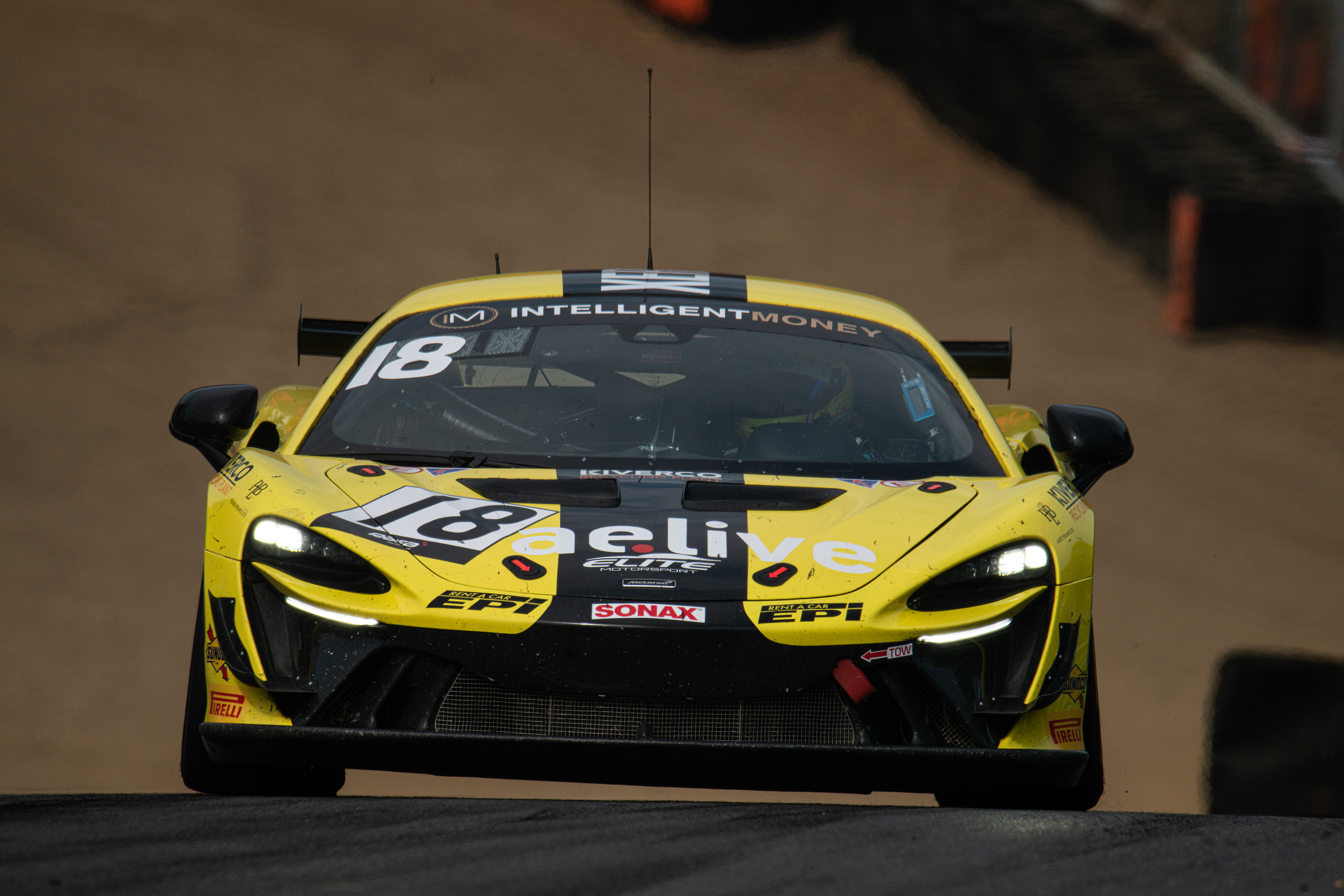 Elite Motorsport | Team Parker Racing | #18