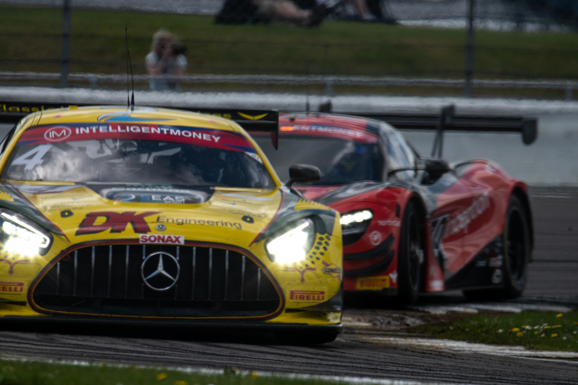 2 Seas Motorsport #4