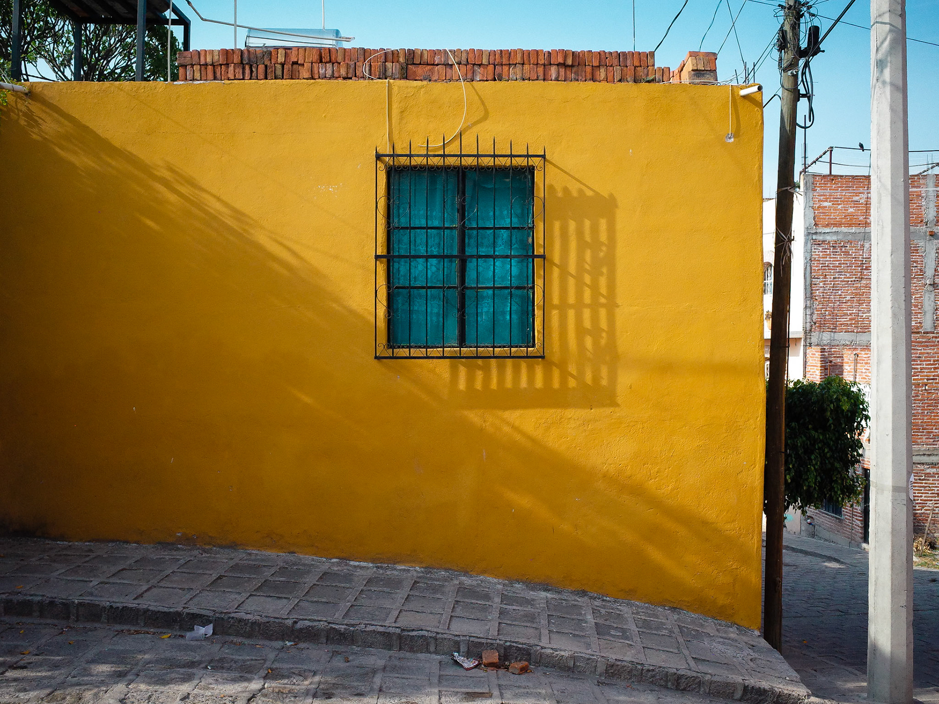 Local Architectural Minimalism