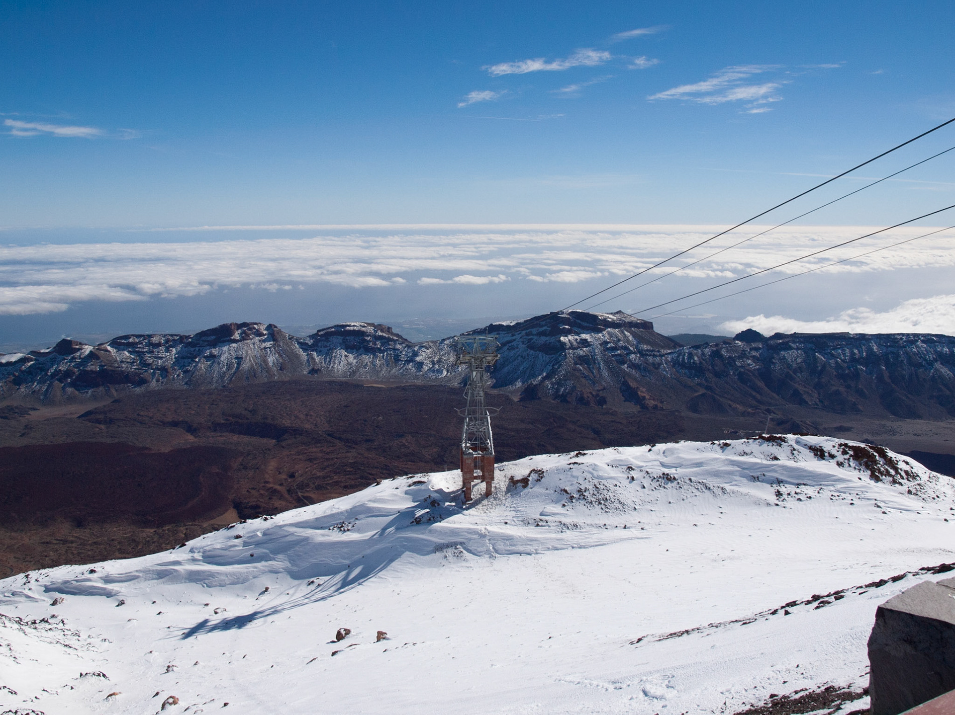 Ausblick vom der Bergstation der Seilbahn (Höhe ca. 3.500m).