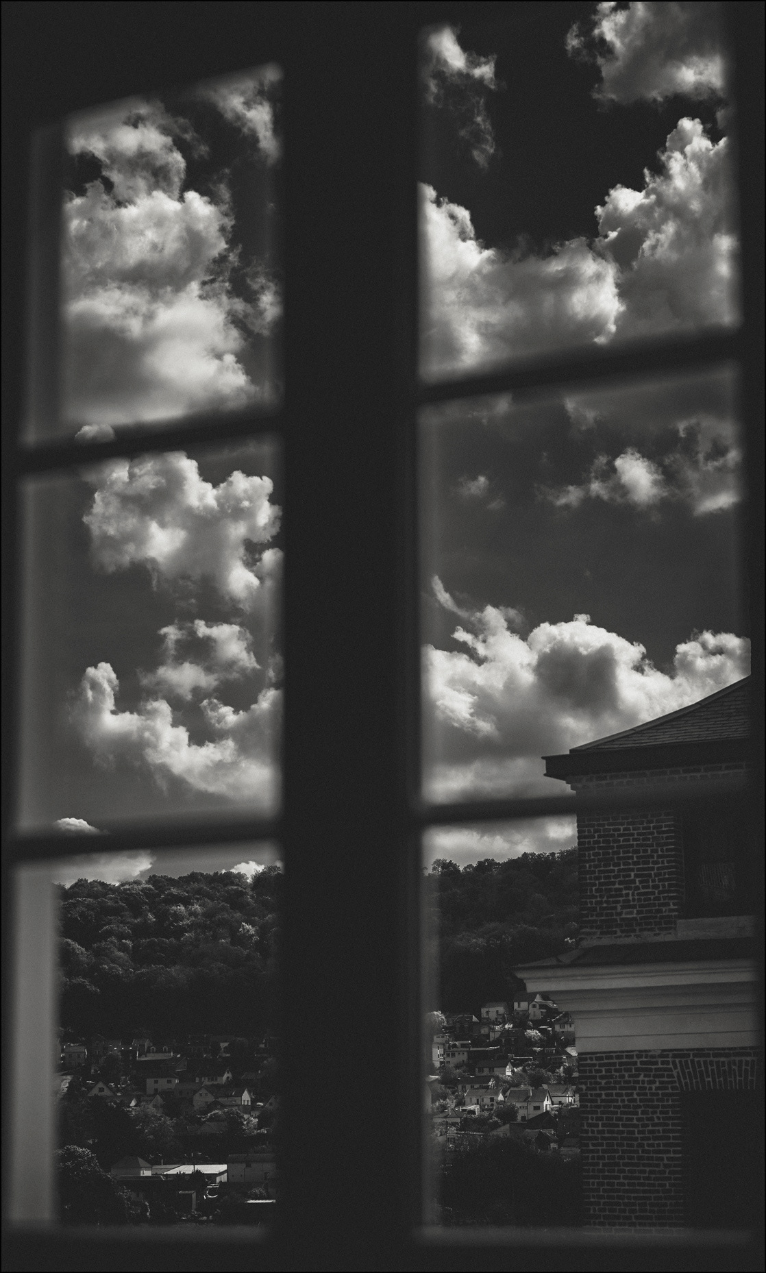 Rouen, RobecRouen, Cloudy Window