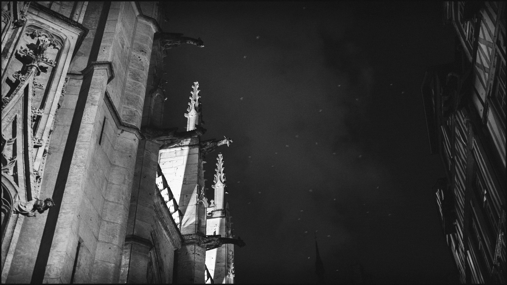 Rouen, la Nuit, Attaque on Gargoyles