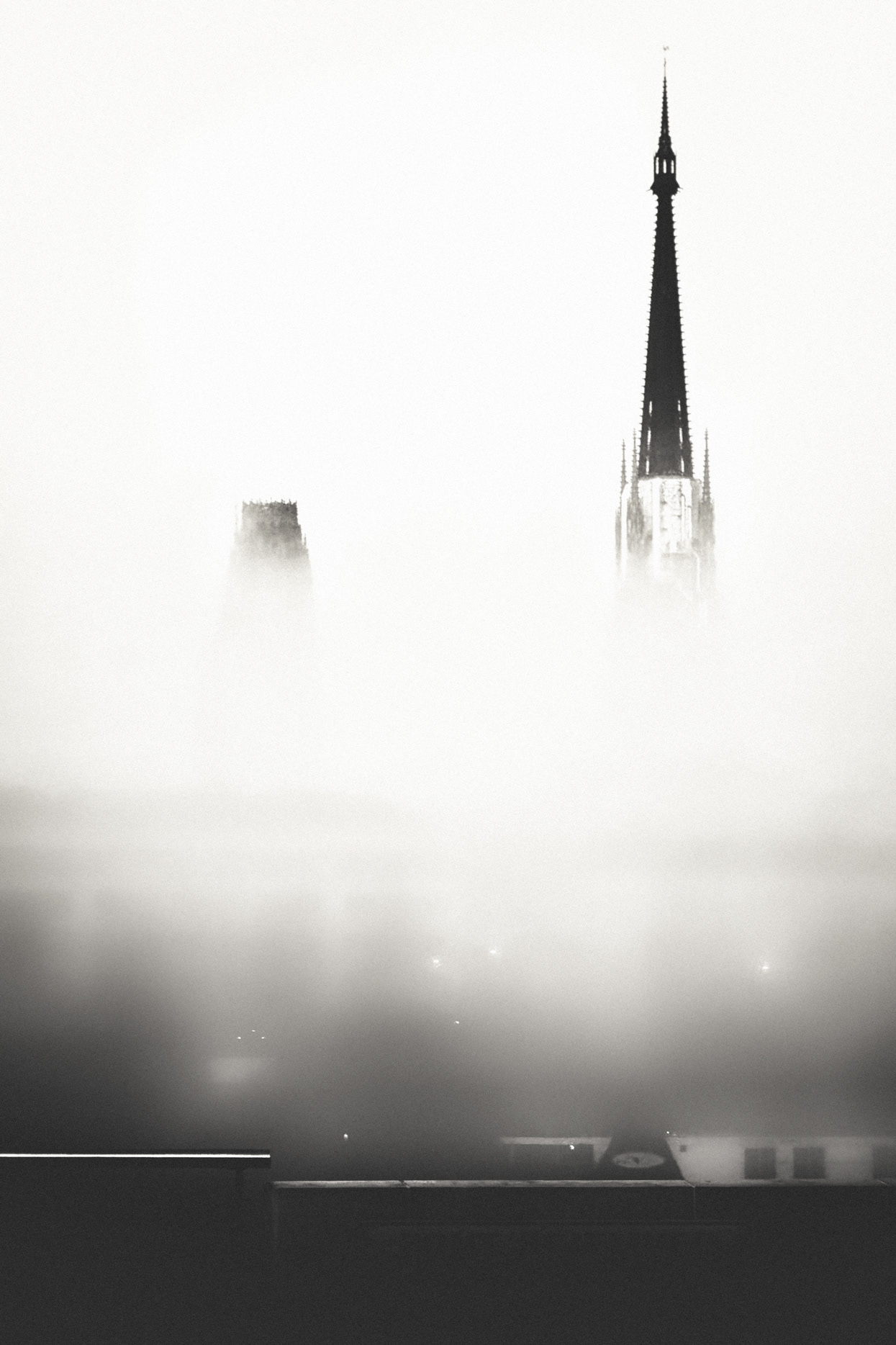 Rouen , brume
