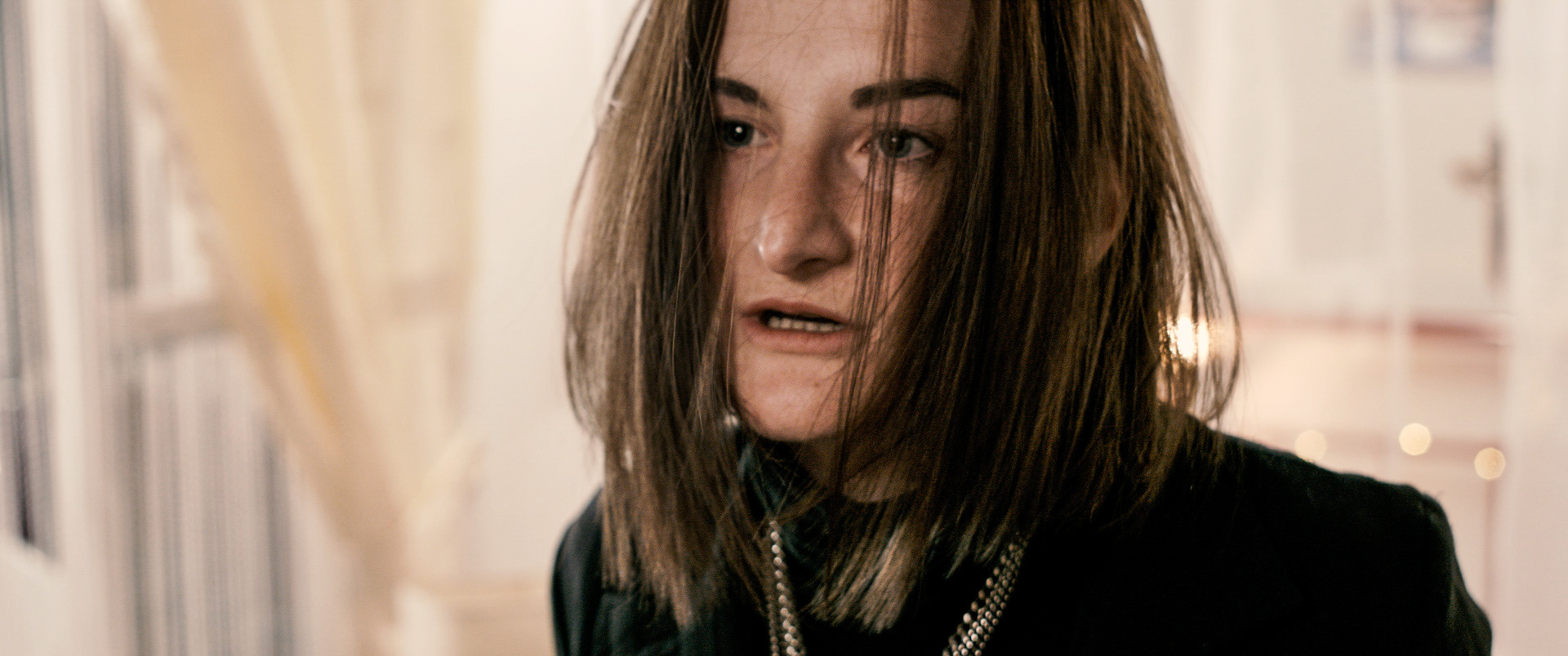 Julia's mother (Anna Seidl) Cornelia Capulet is the secret ruler of the town. ©Studio104a