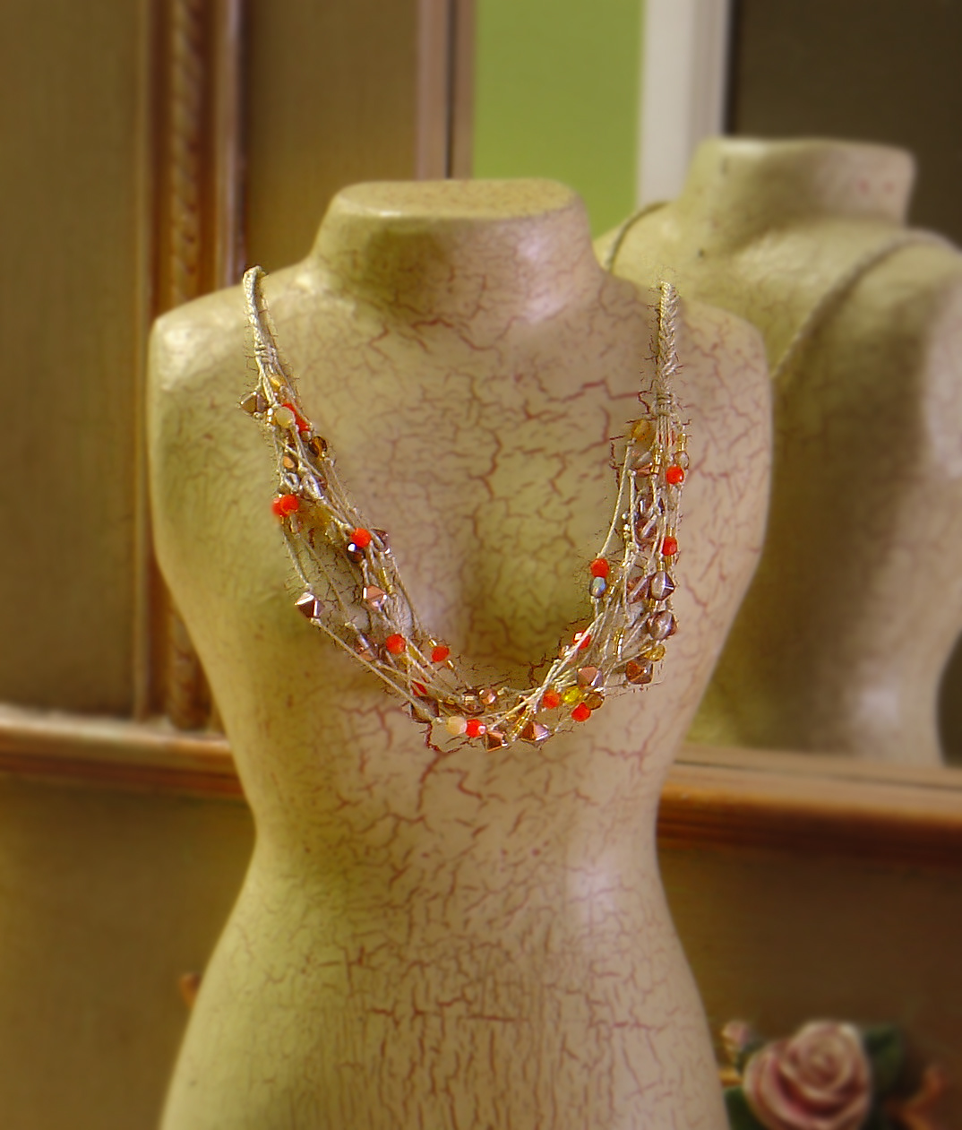 Knotted necklace