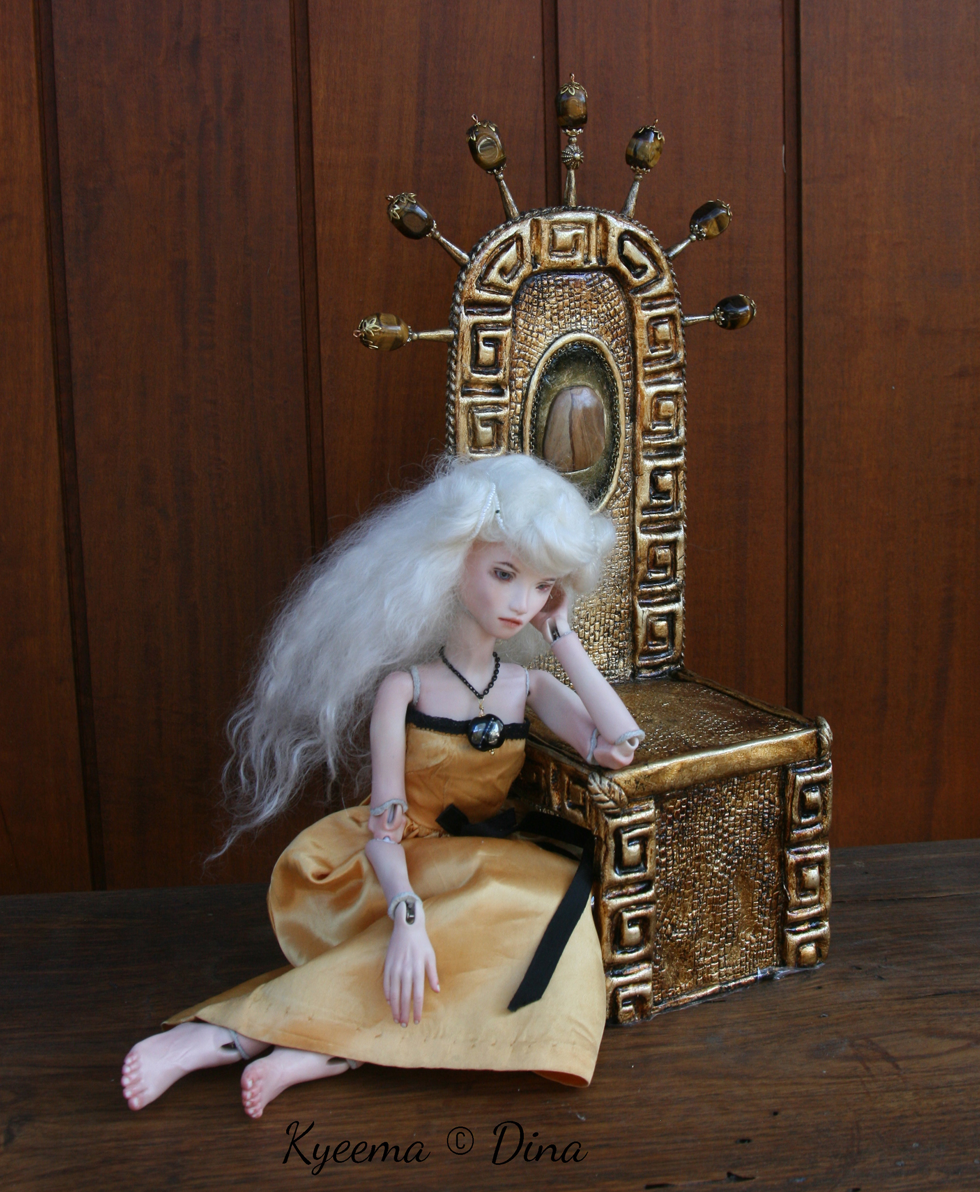 Kalina - porcelain by Randi Child