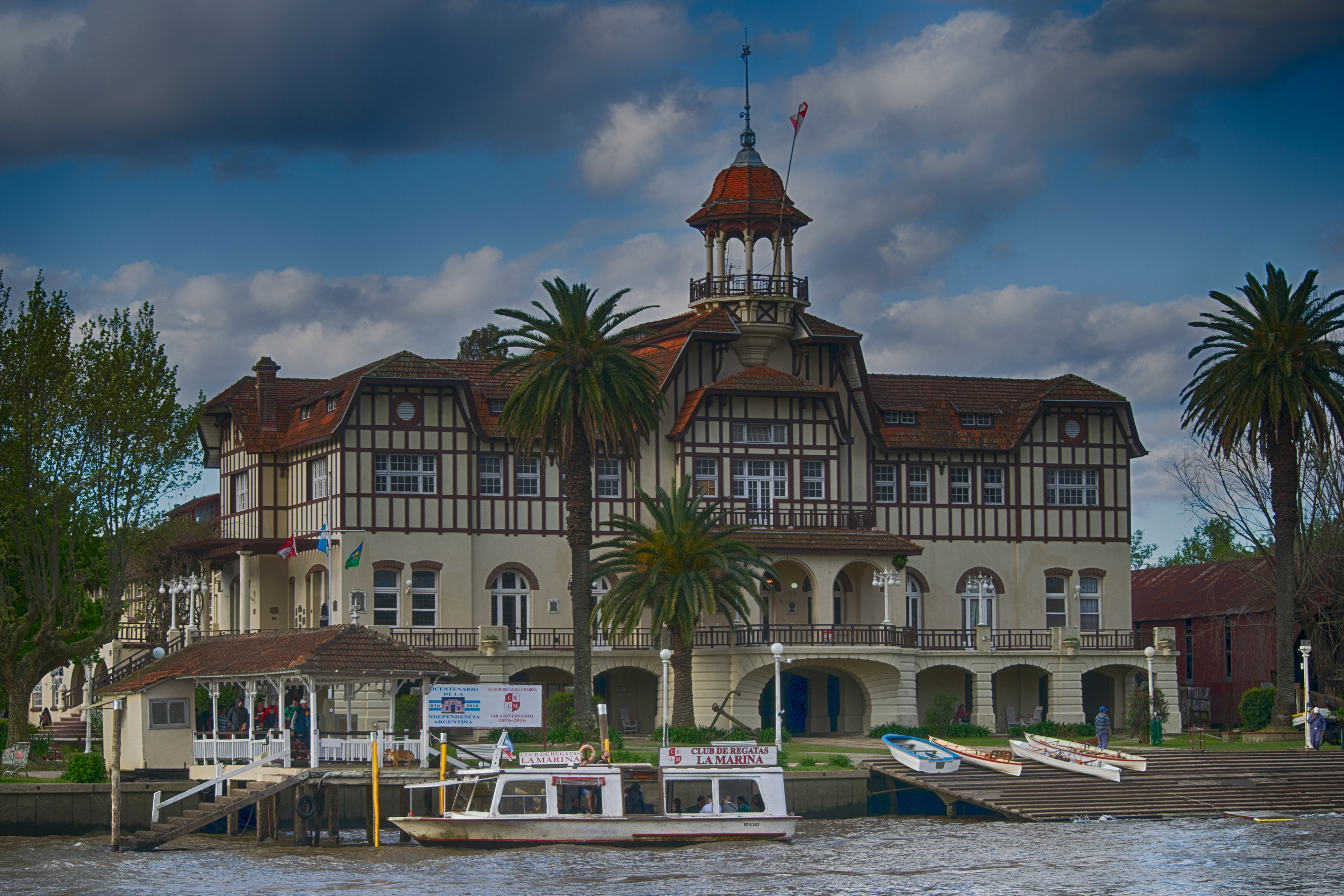 Club Regatas La Marina de Tigre