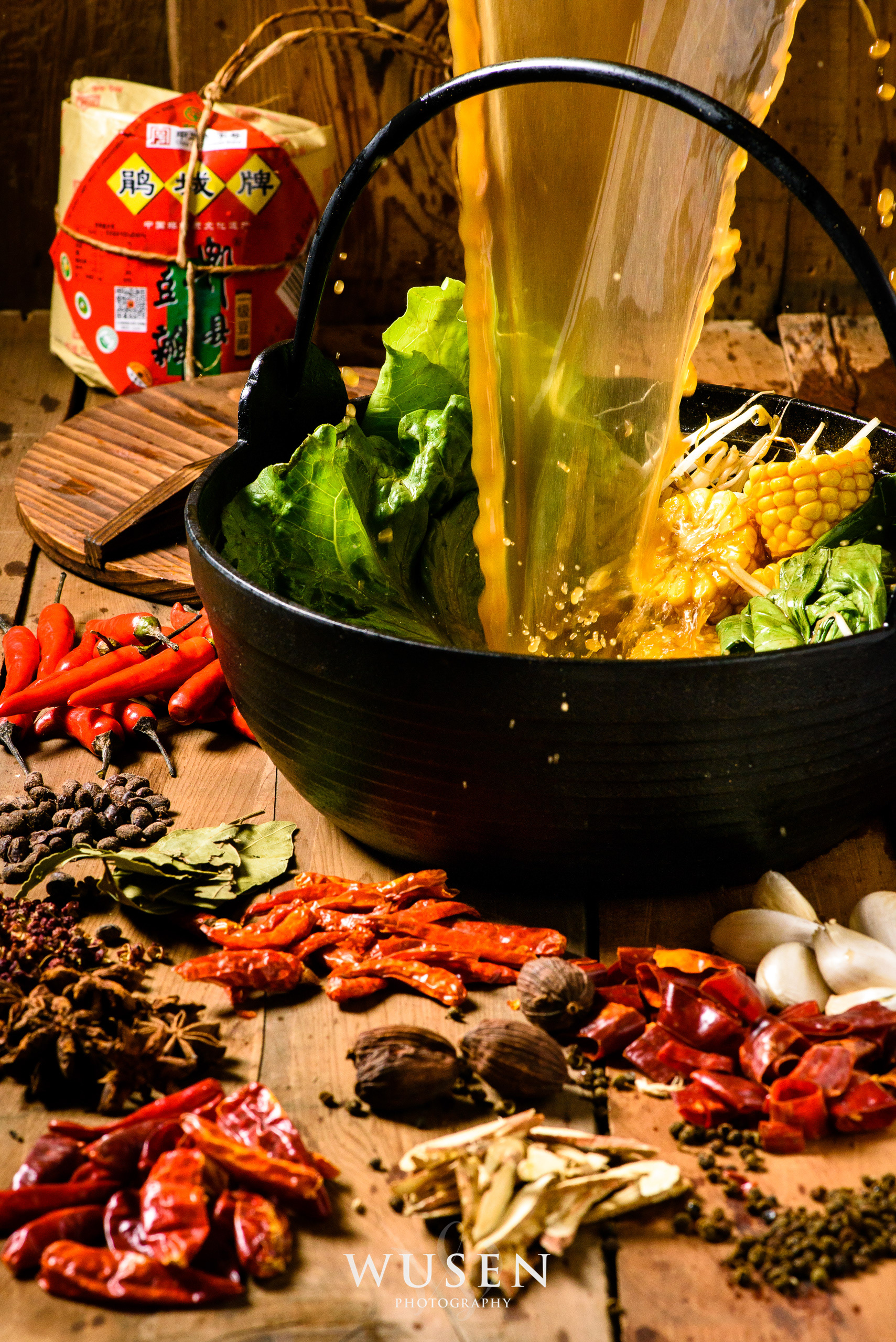 麻辣鍋拍攝, 鍋物湯頭, 高湯, 湯汁流動 