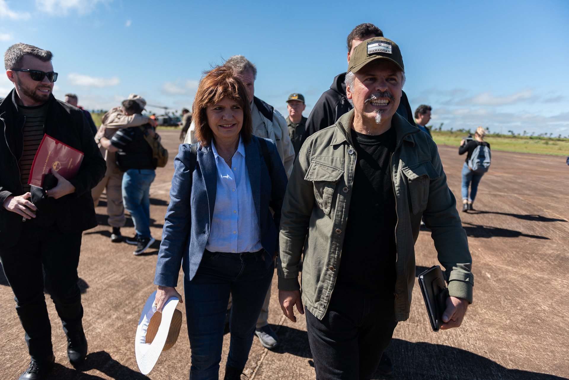 Colaboración internacional: el hombre al frente es Arnaldo Giuzzo, cabeza de la SENAD, el área antidrogas de Paraguay.