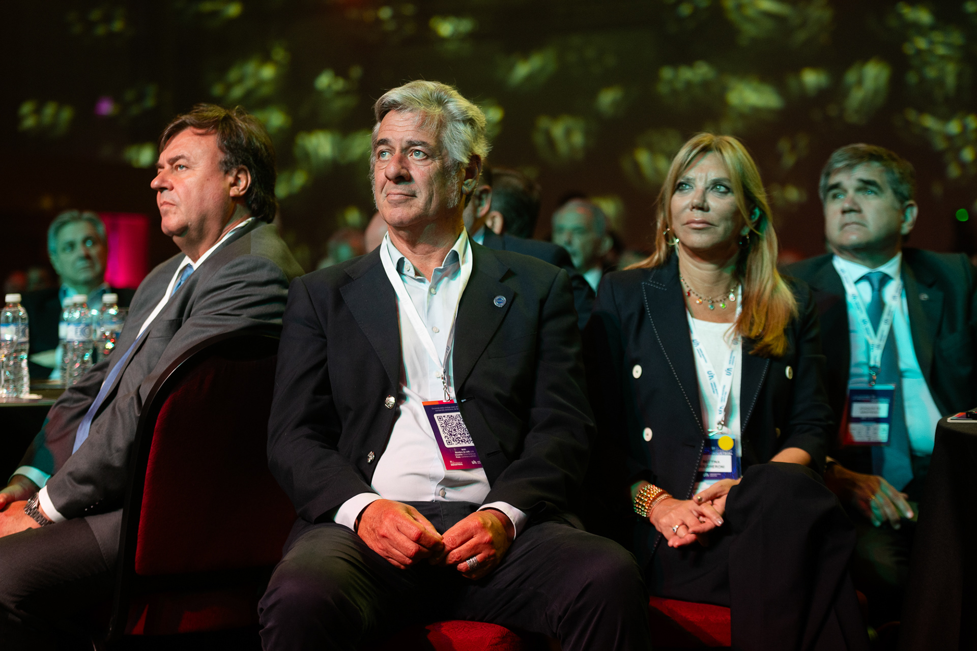 En frente Nicolas Pino, presidente de la Sociedad Rural Argentina (SRA), detrás, Bettina Bulgheroni, directora del Consejo Interamericano de Comercio y Producción (CAC)