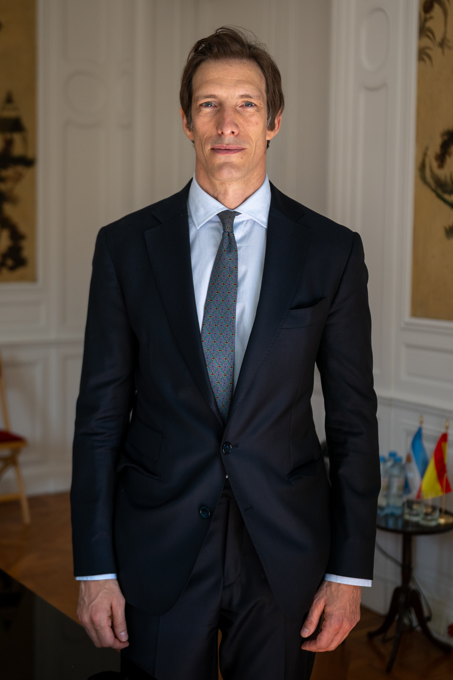 Iván de Pineda . Presentador de televisión, modelo y actor