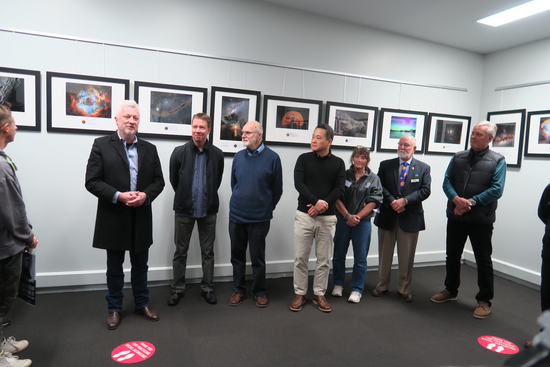 On behalf of the CSIRO, Dr John Reynolds, thanked the organisers and the exhibited photographers.