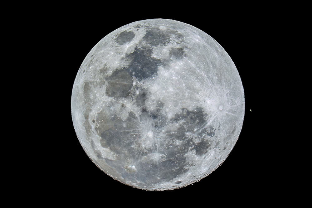 Karen Bourke - "Saturn Passes Moon"