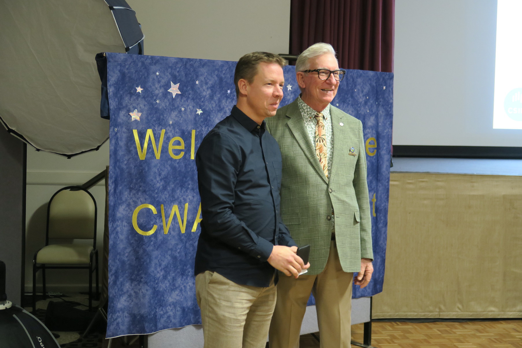 Cr Bill Jayet presented Phil Hart with a special Henry Parkes Medallion