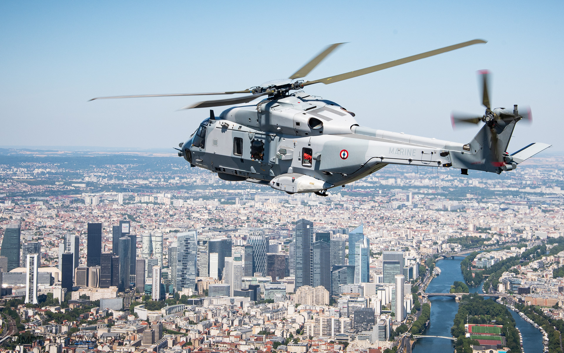 NH-90 Caïman near La Défense business district