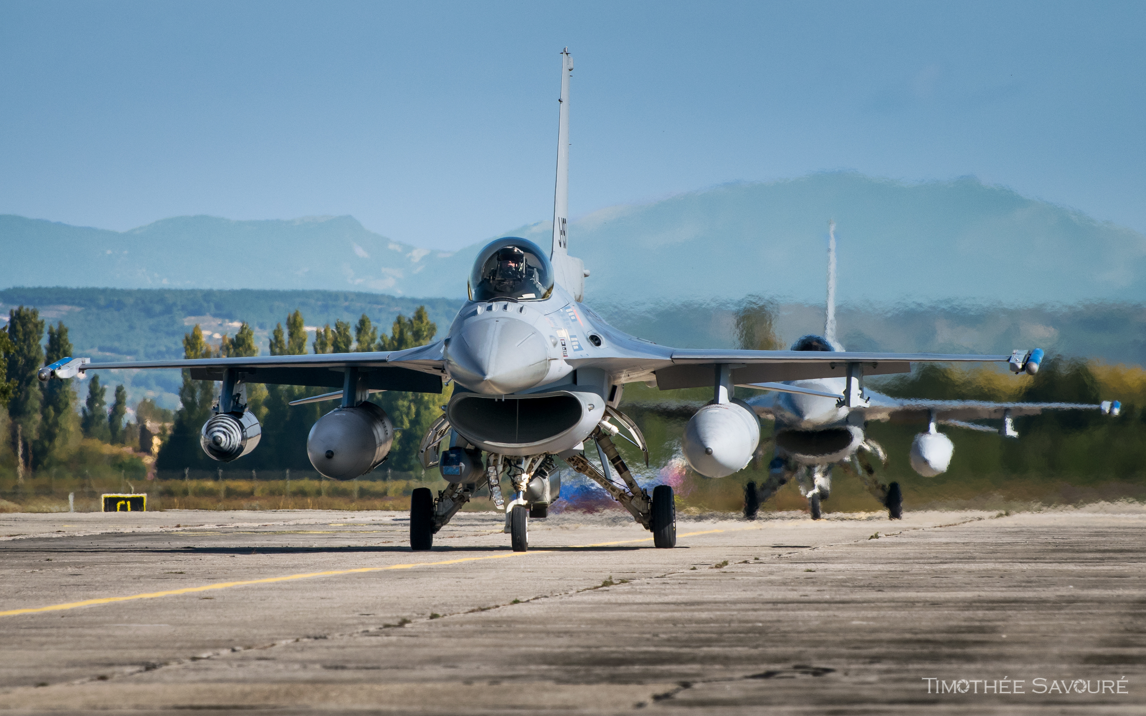 Royal Netherlands Air Force F-16AM arriving in Orange