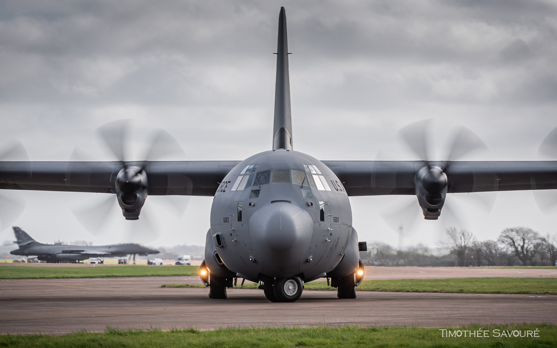 A USAF C-130J Super Hercules bringing equipment and bombs to Fairford