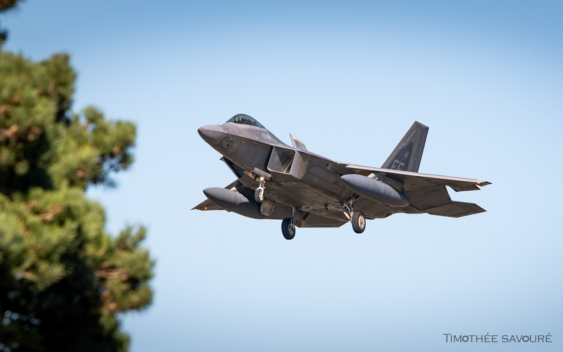 The 1st Fighter Wing based in Langley AFB deployed F-22 Raptors to Lakenheath
