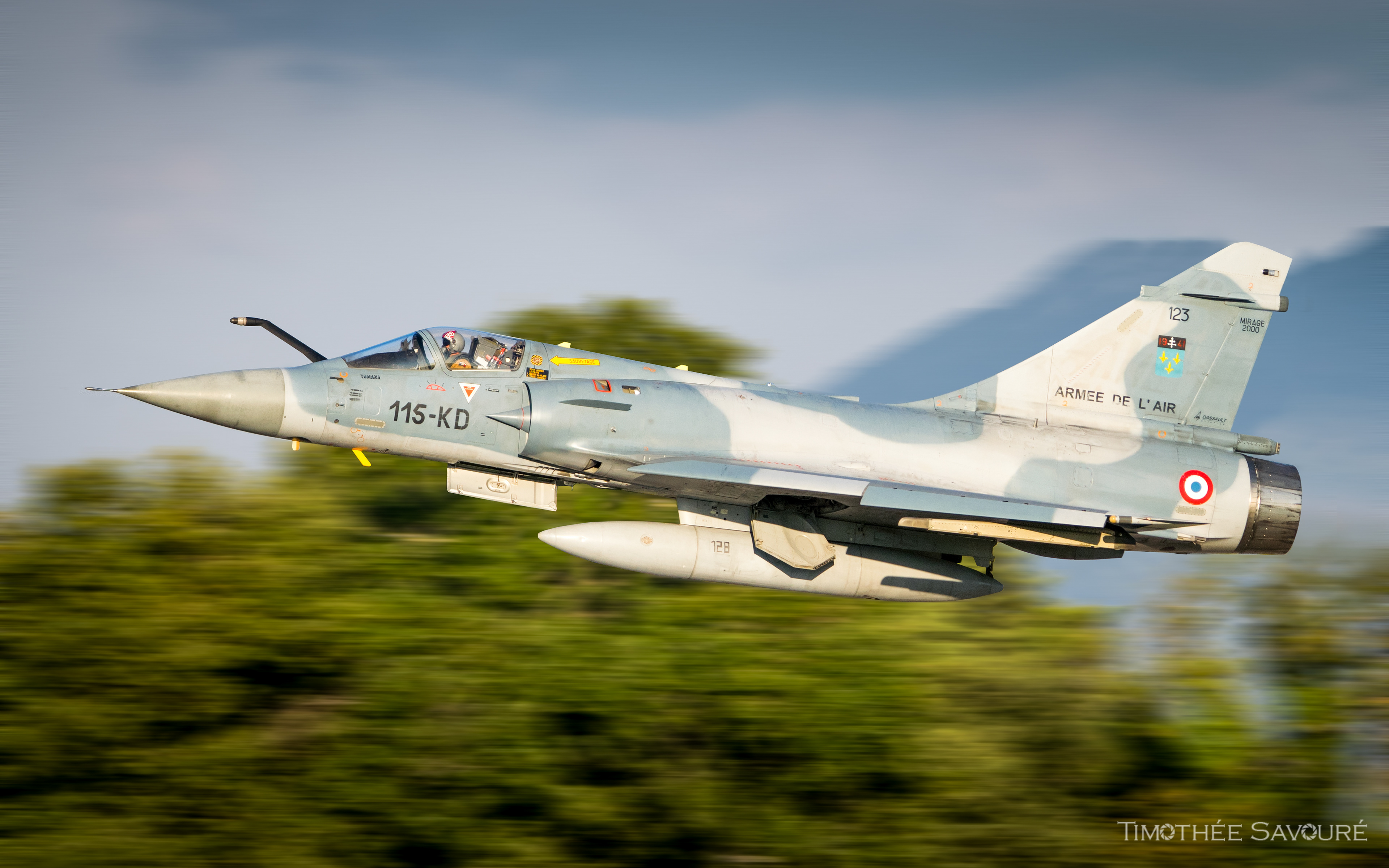 Mirage 2000C n°123 taking-off in Orange