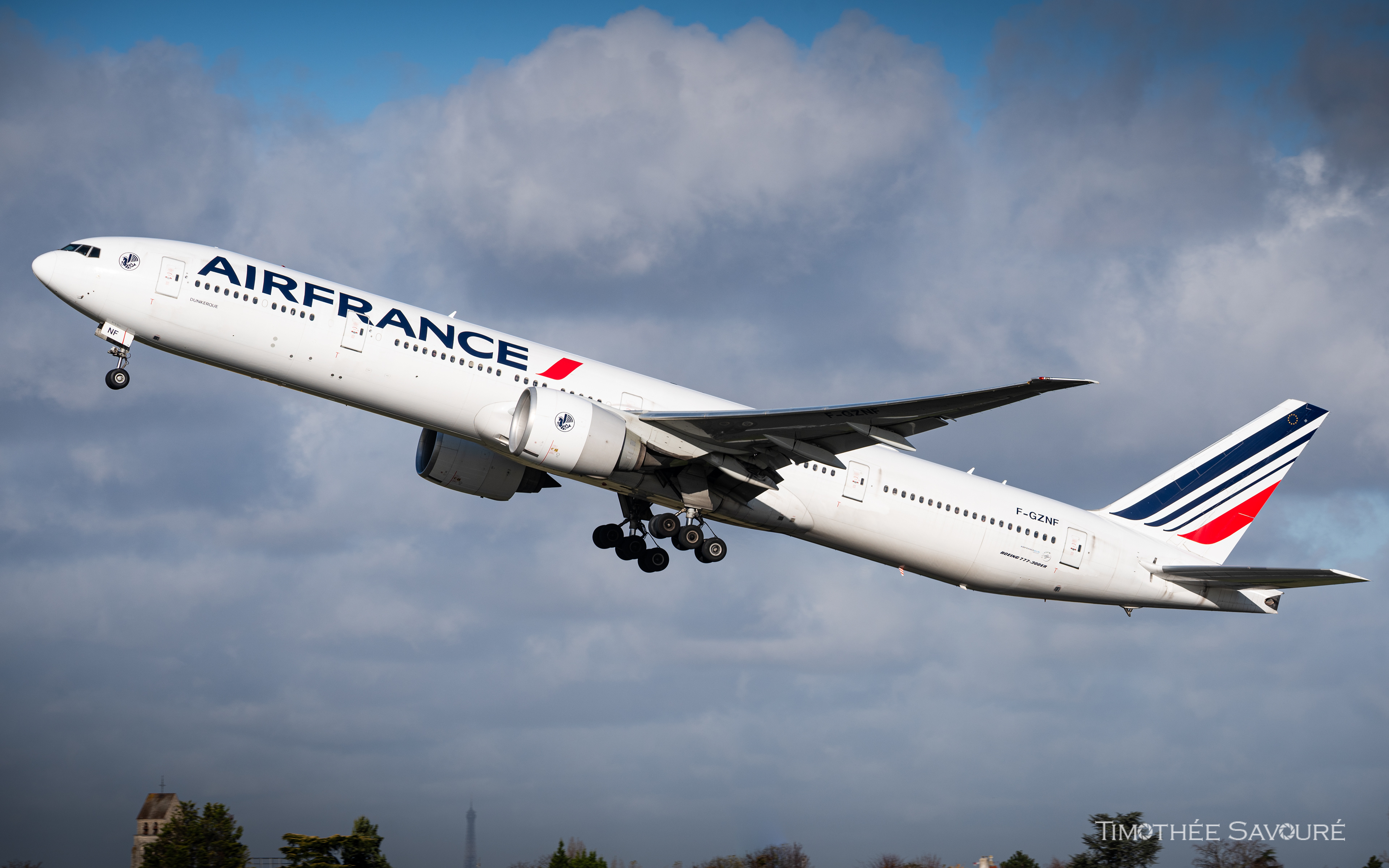 Air France - Boeing 777-300ER | F-GZNF