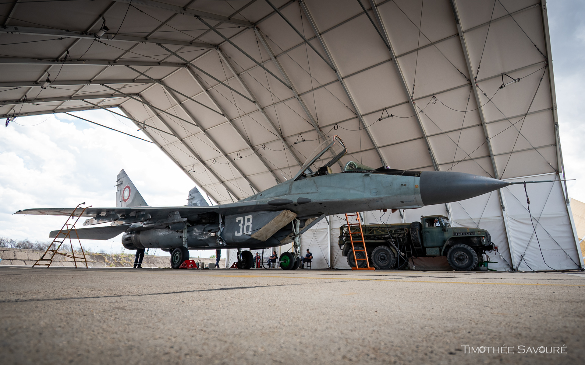 MiG-29K resting under the shelter in Graf Ignatievo