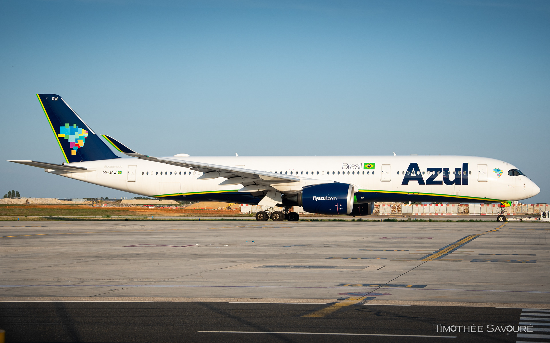 Azul Linhas Aéreas - Airbus A350-900XWB | PR-AOW