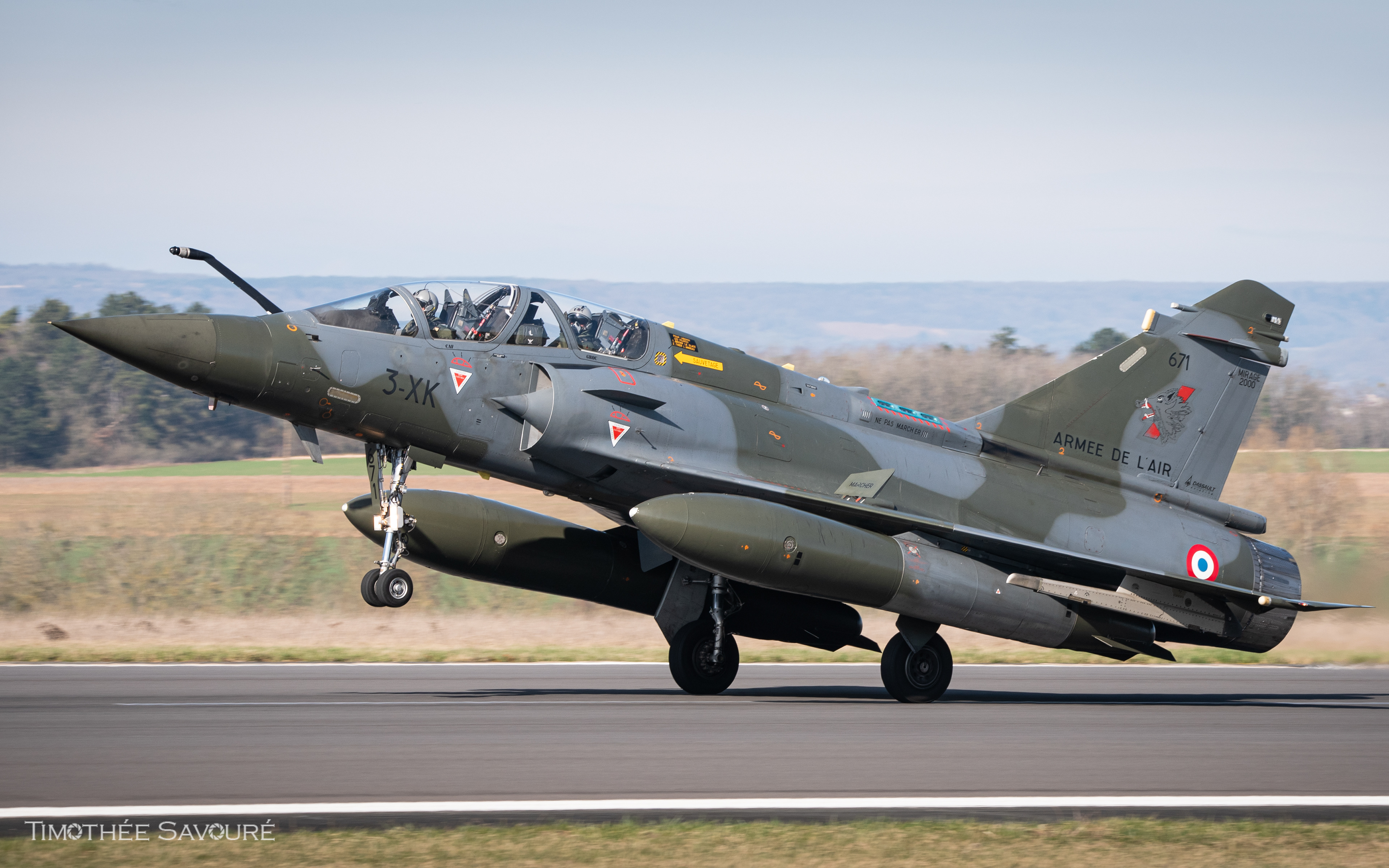Mirage 2000D n°671 returning from a mission