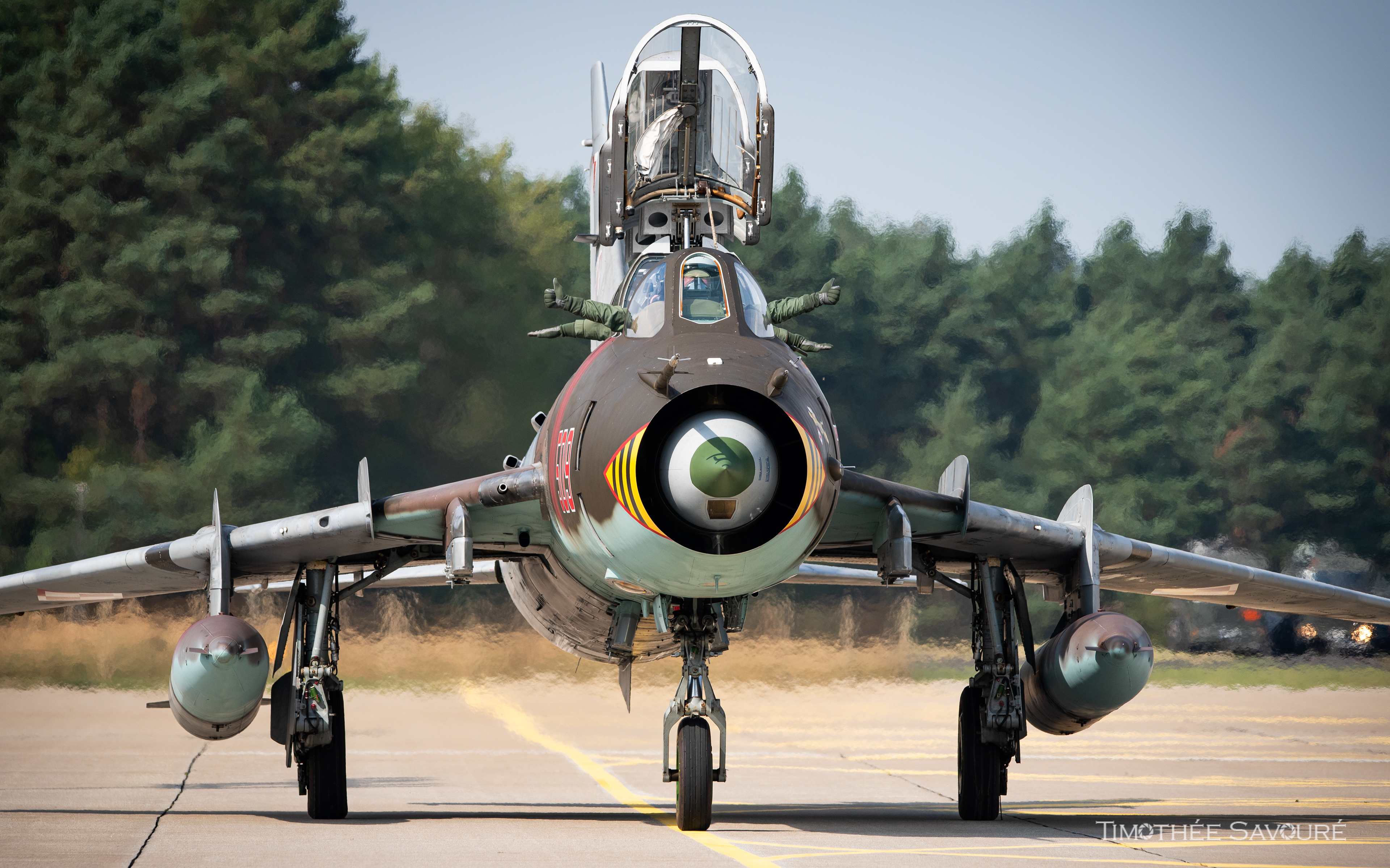 Hands out for the pilot and WSO of this Fitter for probably their last flight on the type