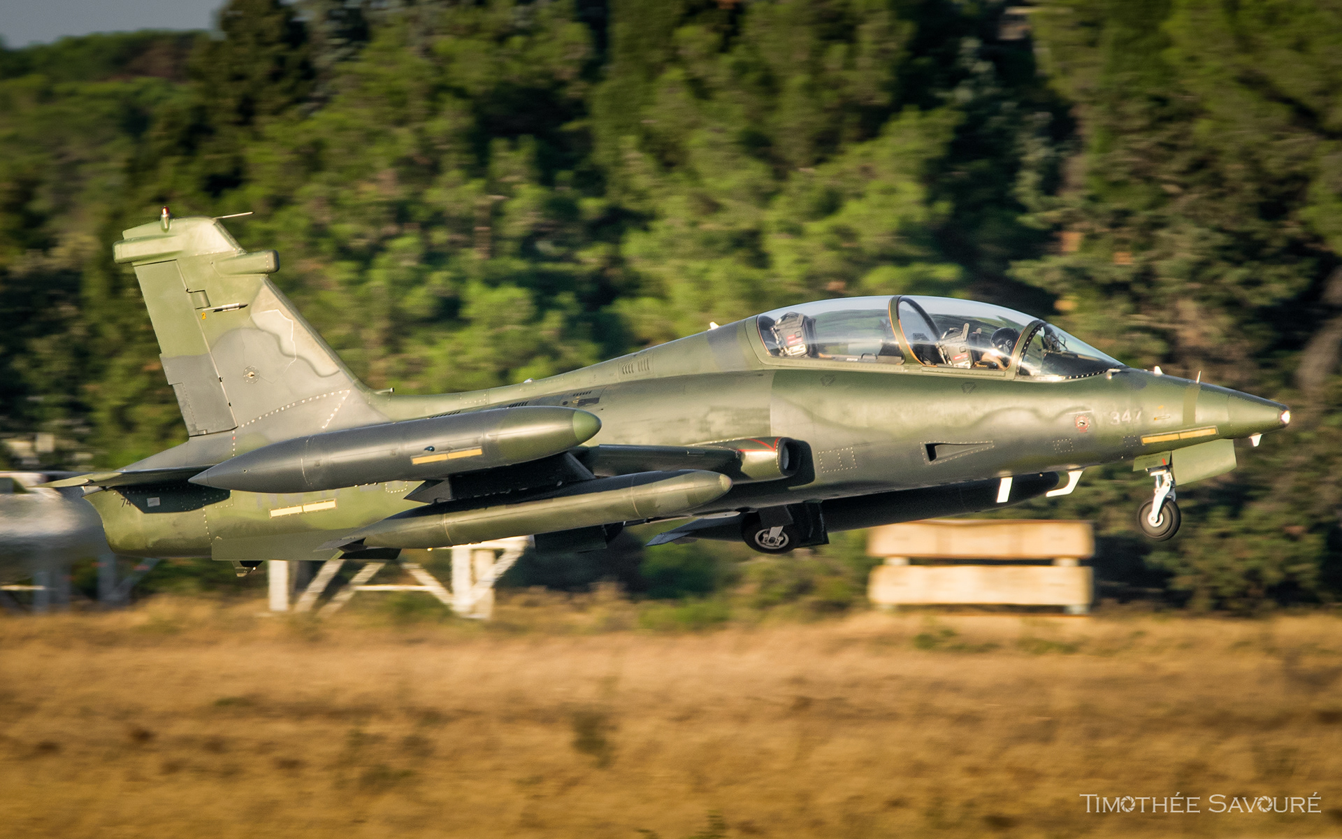 Ares / SDTS Aermacchi MB-339C | N347EM