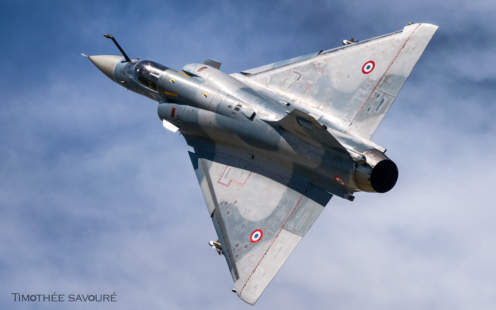 Mirage 2000C n°123 equipped with Magic II missiles back from a QRA mission