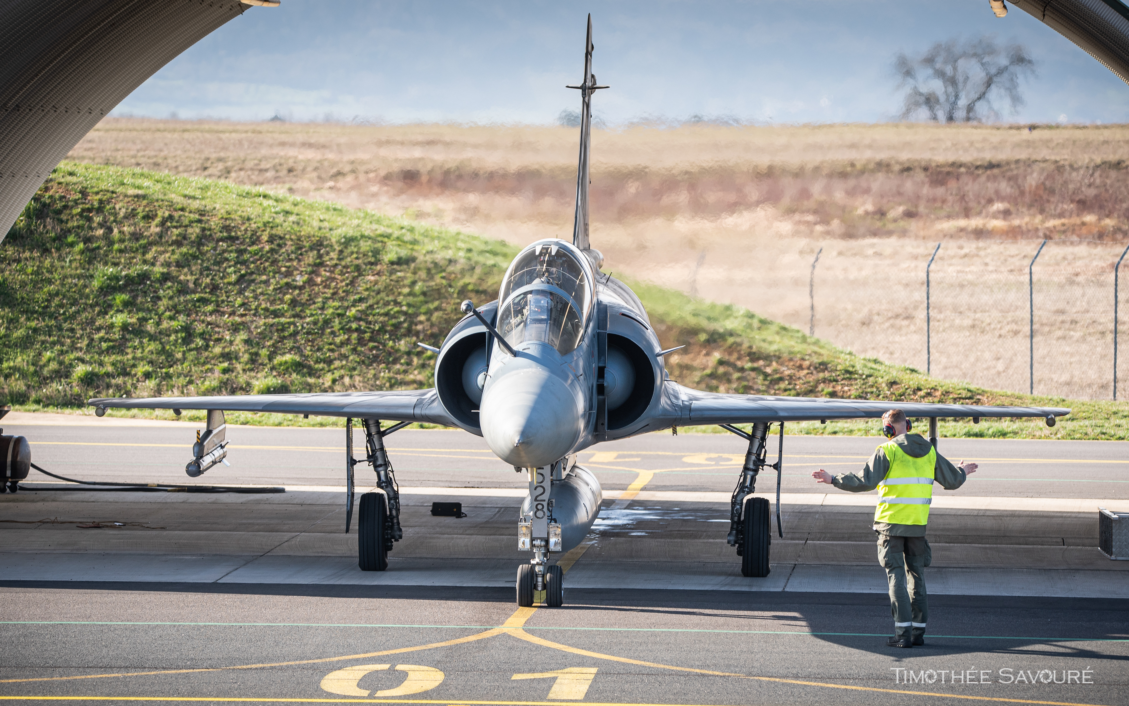 Mirage 2000B n°528 leaving for a training mission