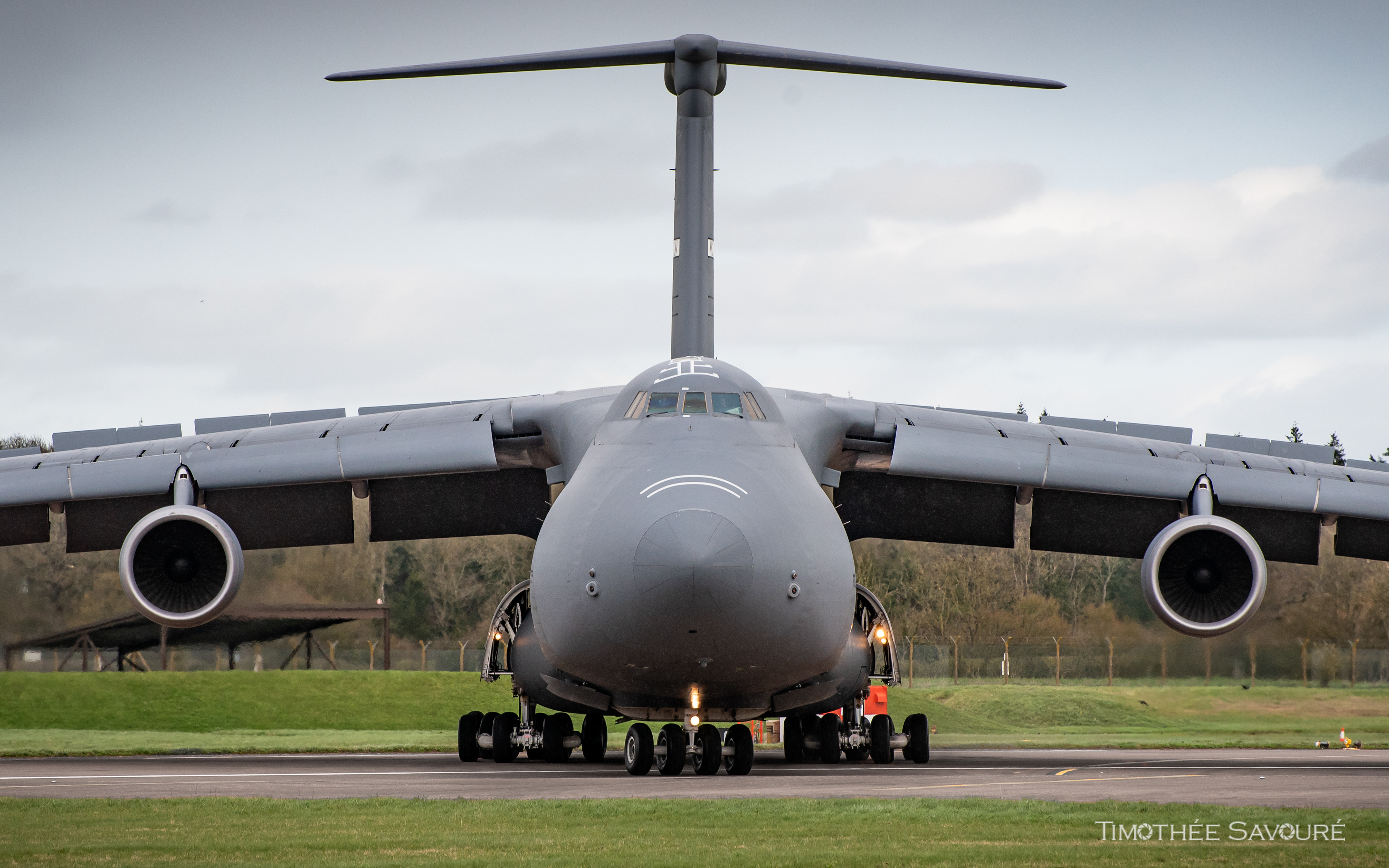 C-5M Super Galaxy vacating the Fairford runway
