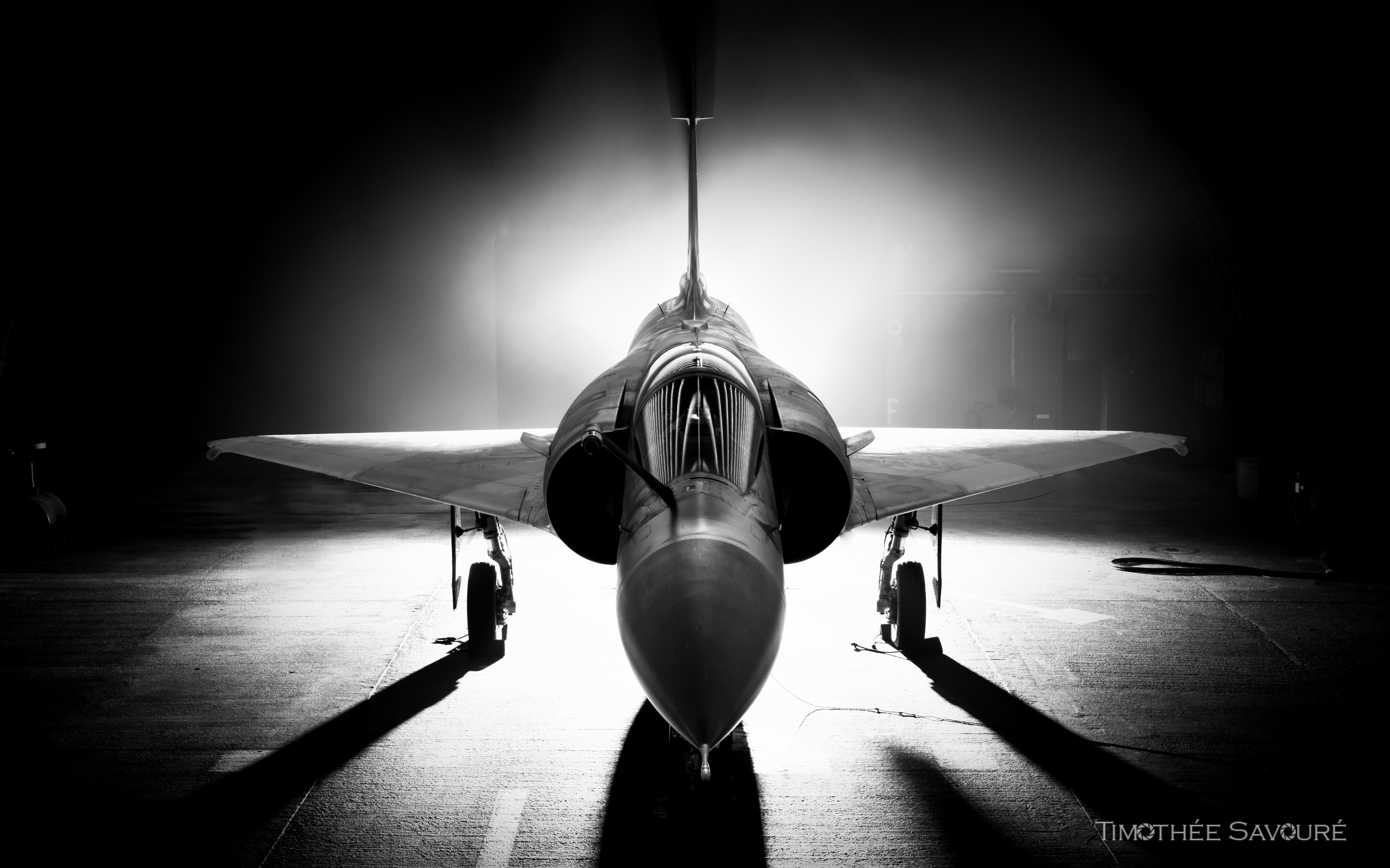 Mirage 2000C n°122 in shelter