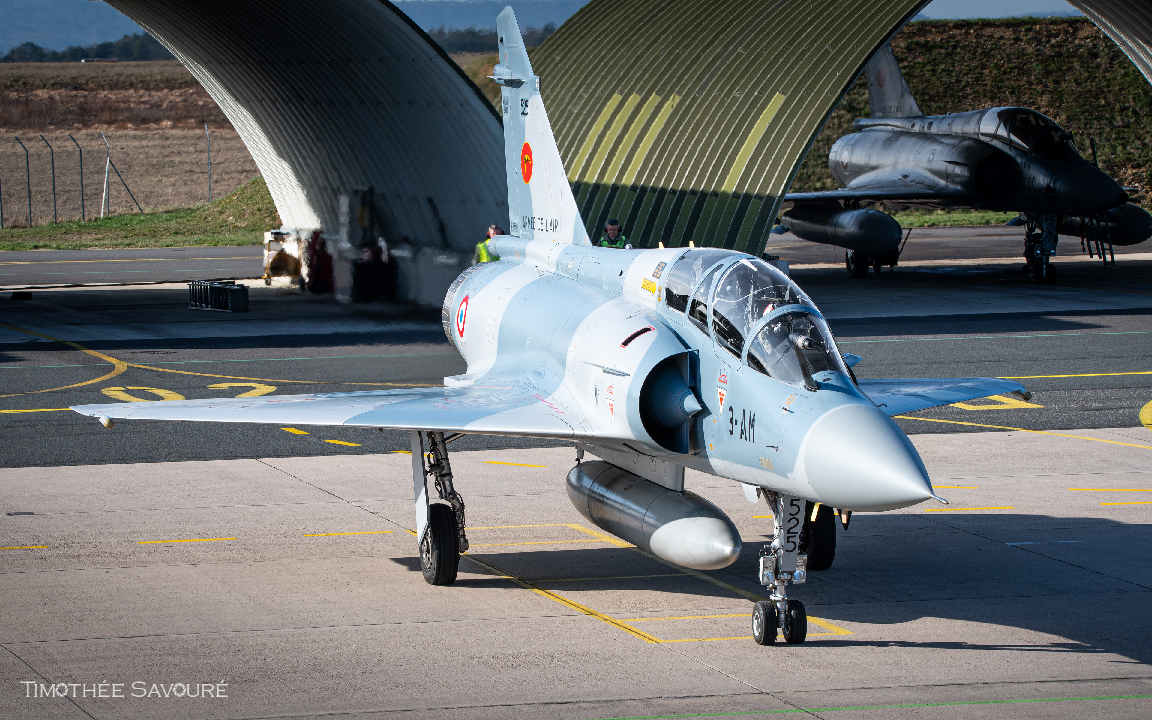 Mirage 2000B n°525 leaving for a training mission