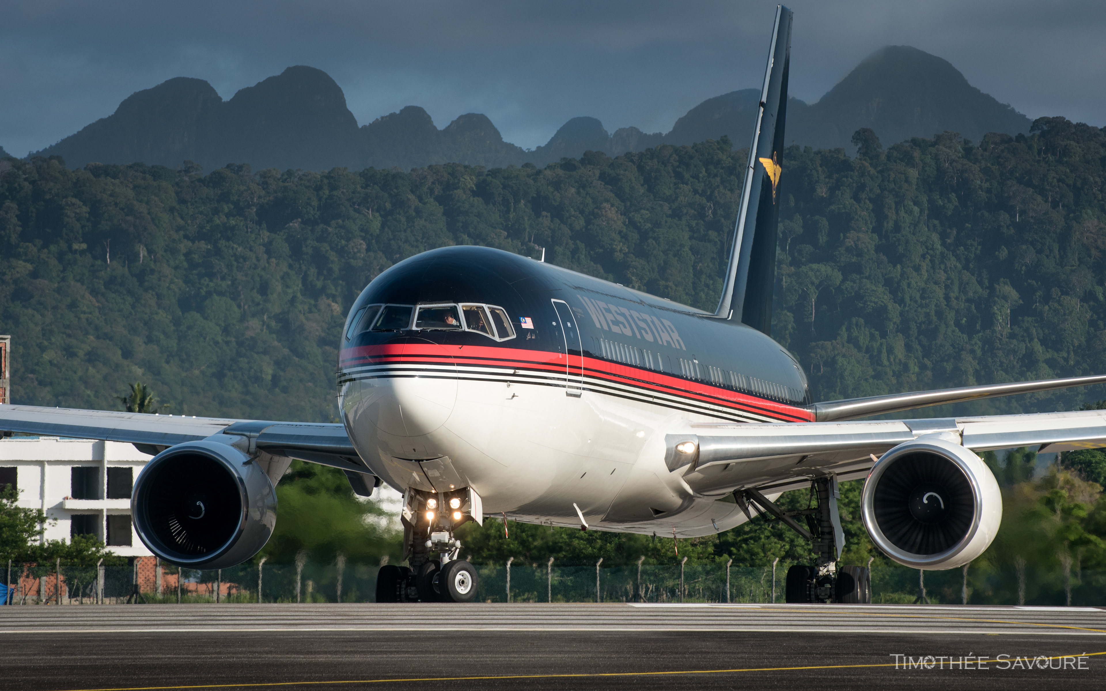 WestStar Boeing 767-200 | 2-TSSA
