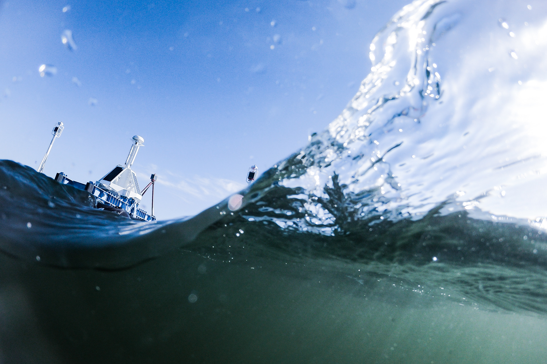 A wave on WILSON. San Francisco - California, September 2018.